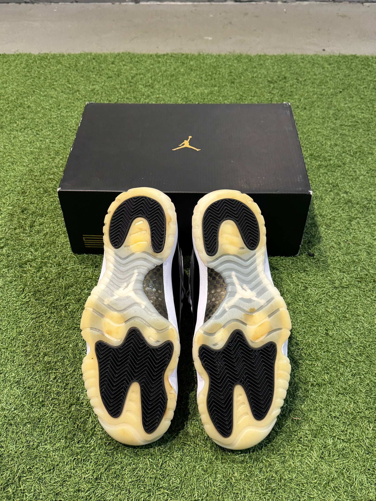 Jordan 11 Gratitude (9)