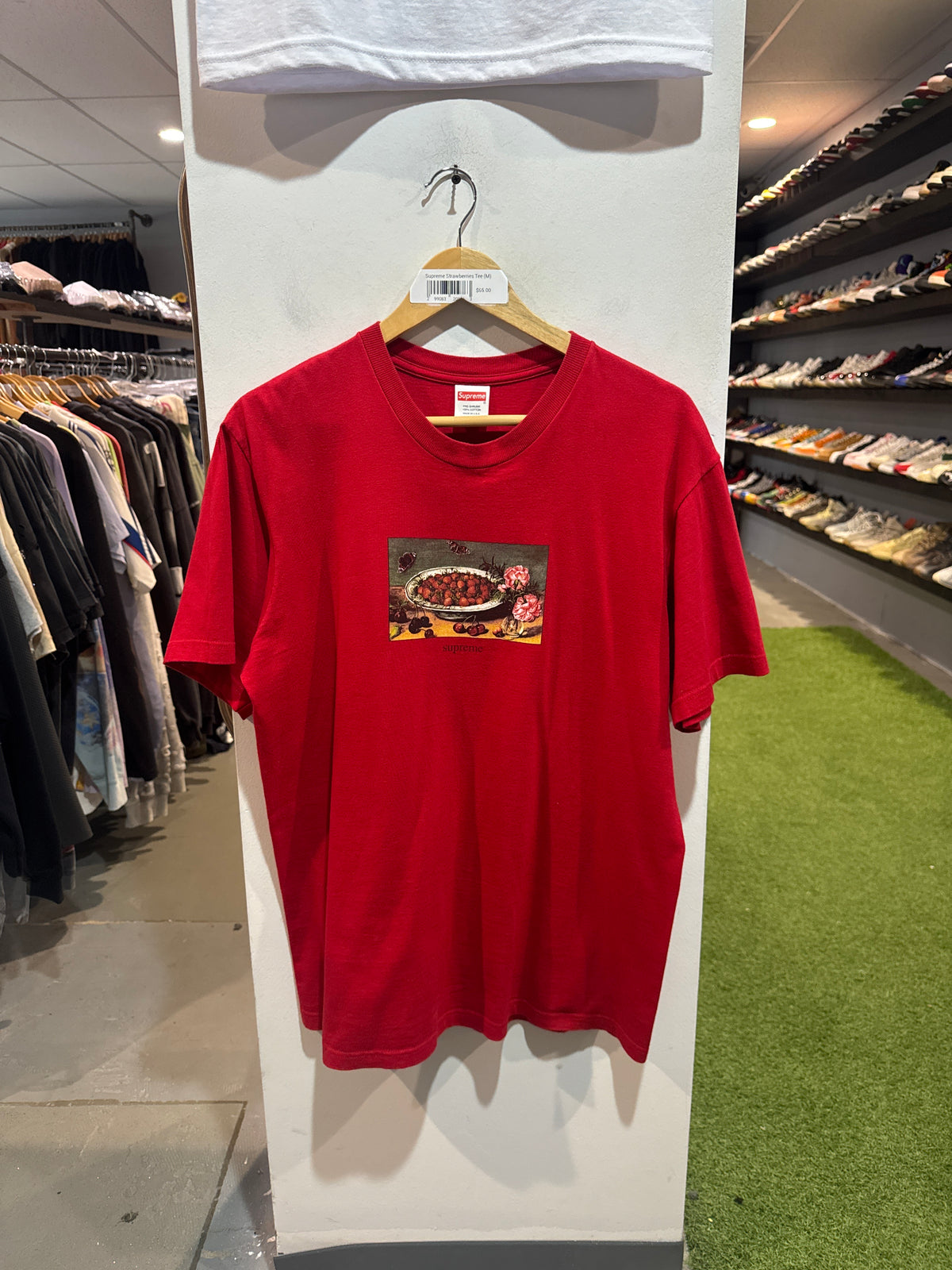 Supreme Strawberries Tee (M)