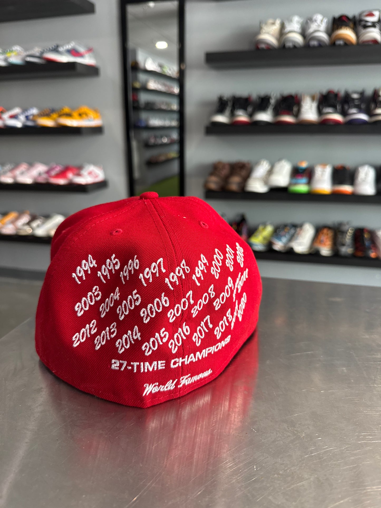 Supreme Champions Box Logo Fitted(7 1/2)