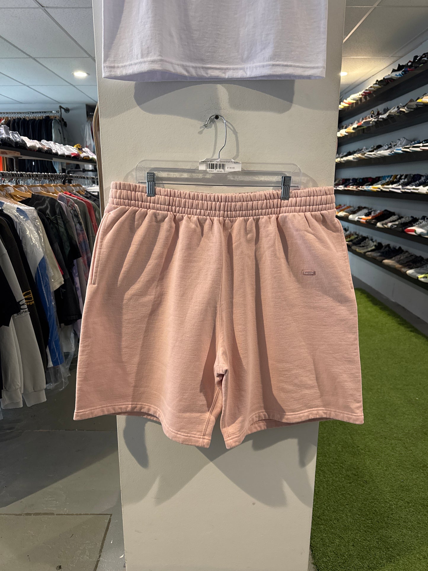 Supreme Small Box Logo Sweatshort Light Pink
