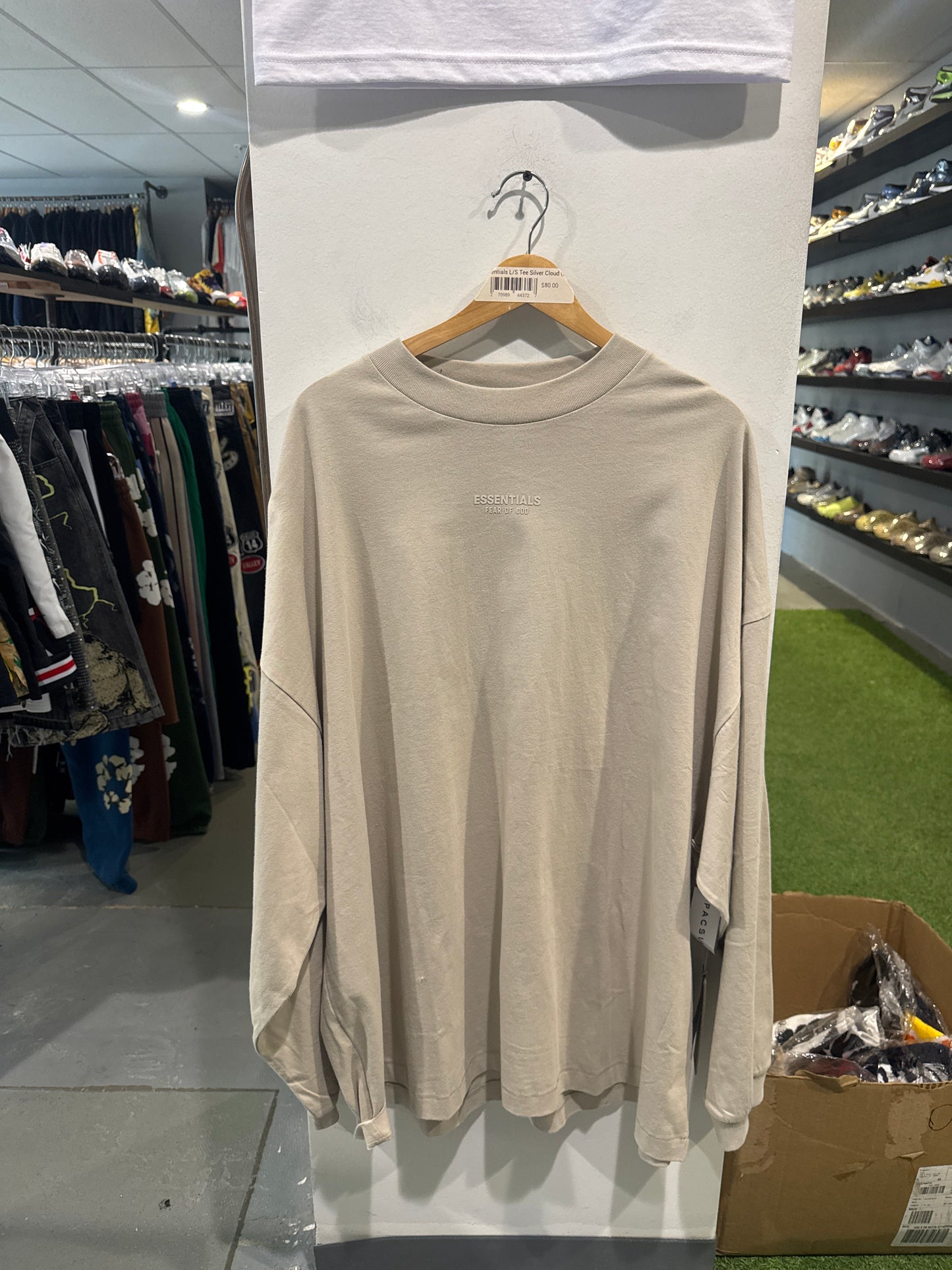 Essentials L/S Tee Silver Cloud