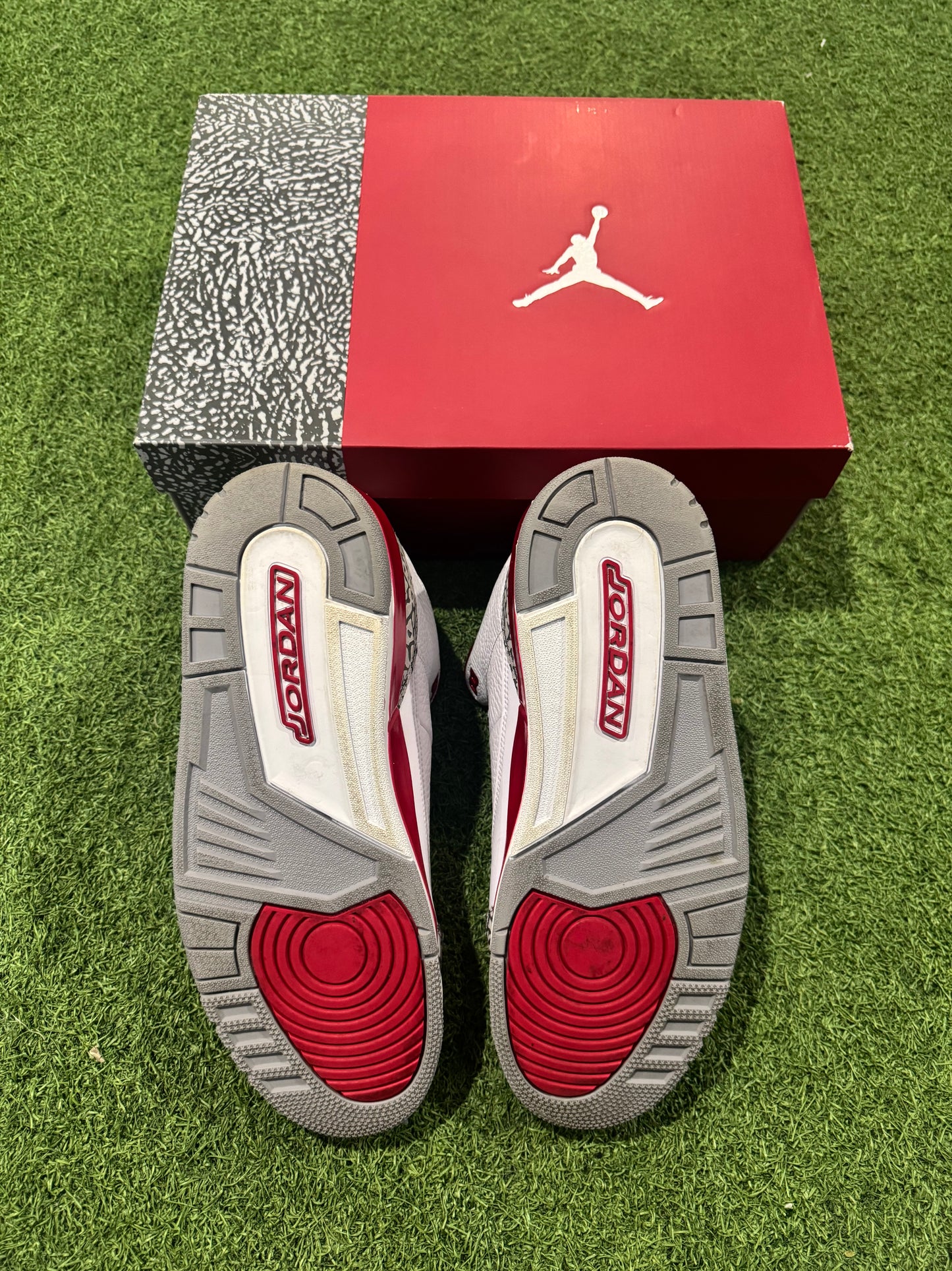 Jordan 3 Cardinal Red (11)