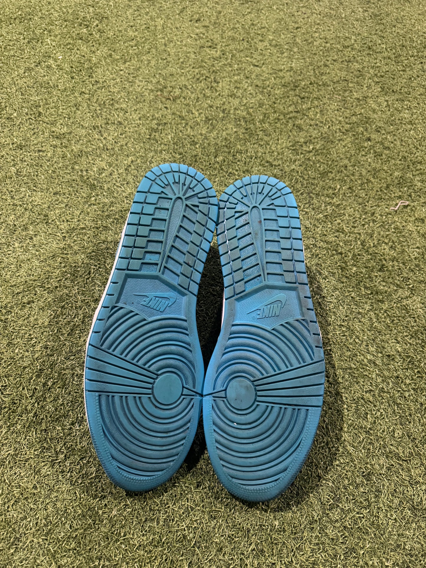 Jordan 1 Low Laser Blue (13)