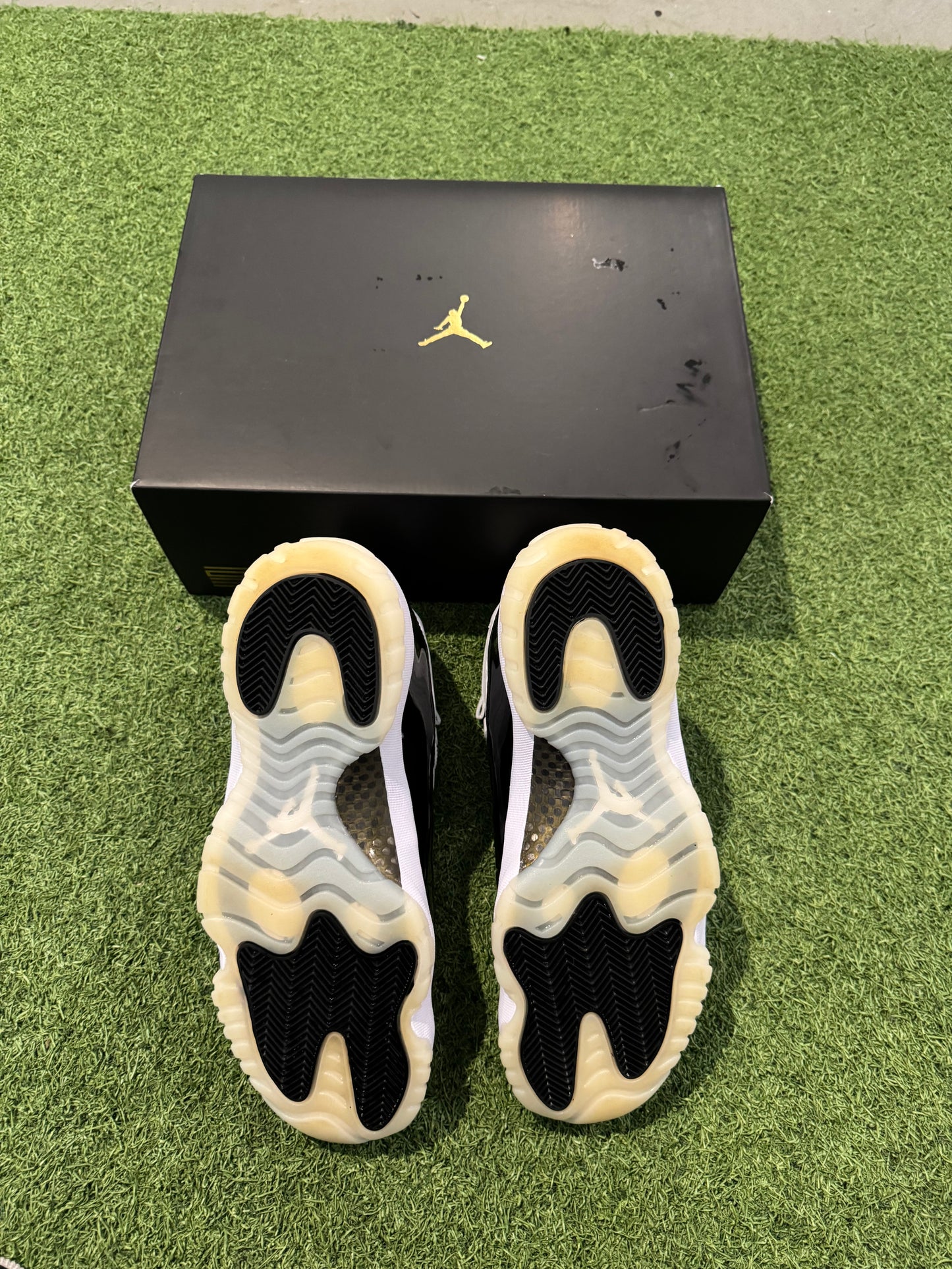 Jordan 11 DMP Gratitude (11)