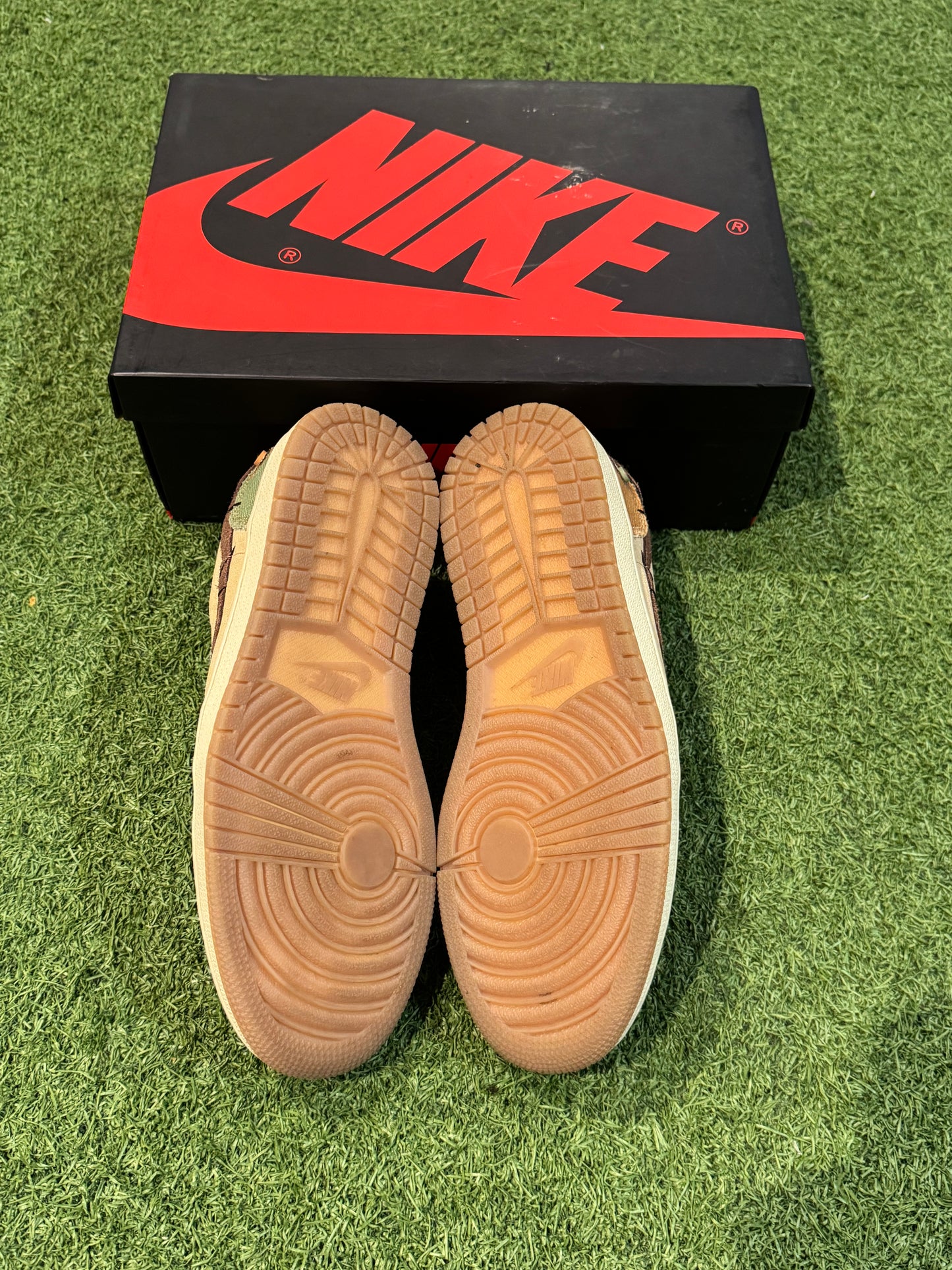 Jordan 1 Low Zion Williamson Voodoo (7.5)