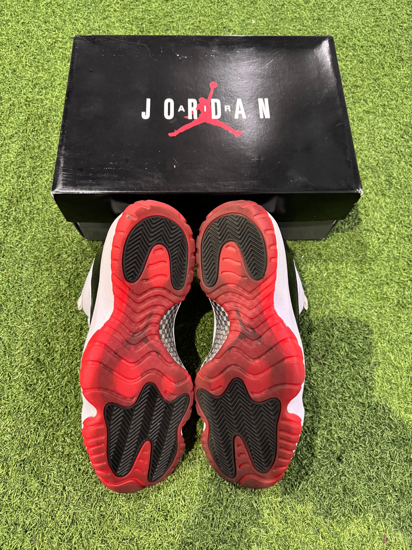 Jordan 11 Low Concord Bred (8.5)
