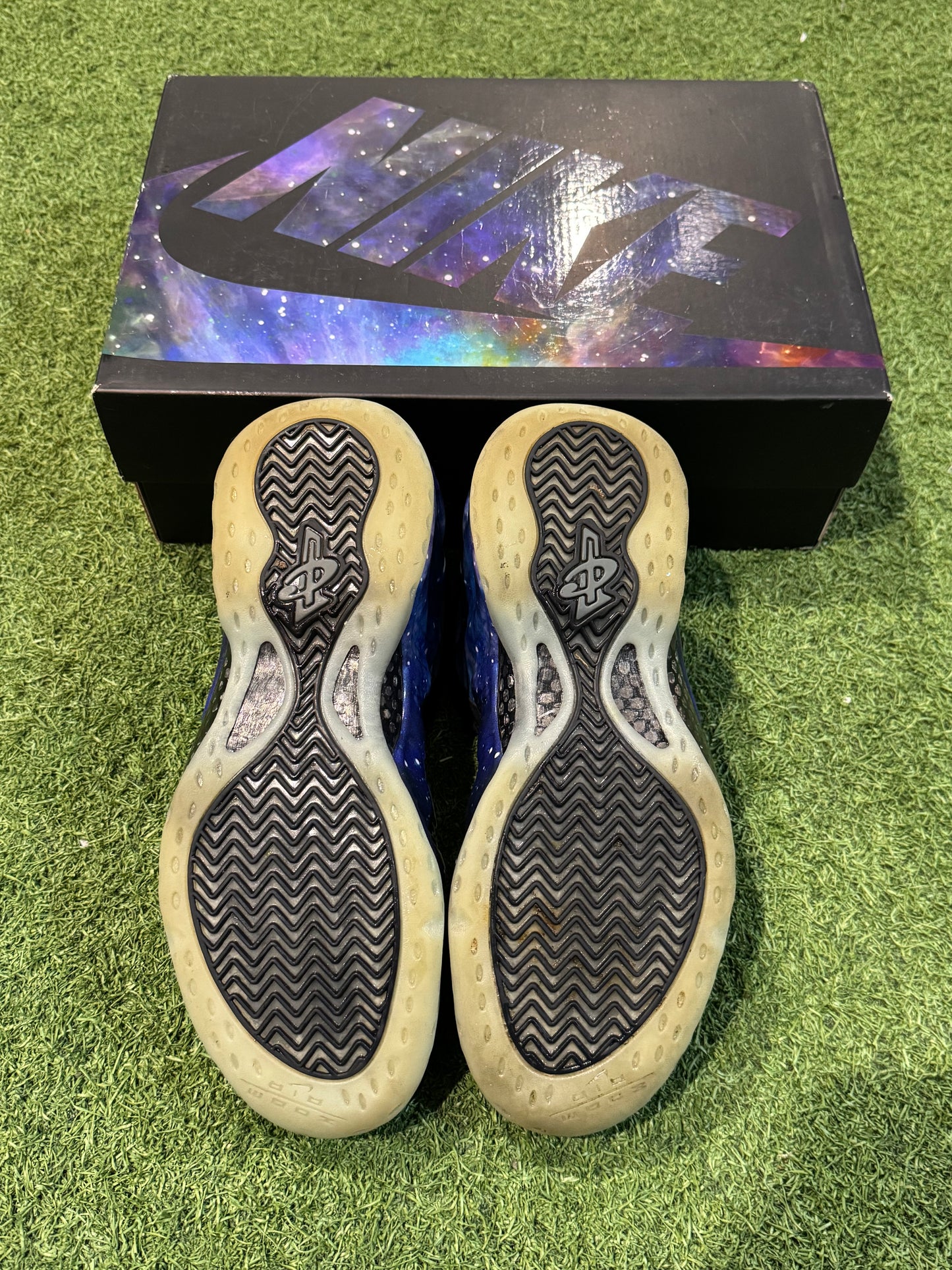 Nike Foamposite Galaxy (8.5)