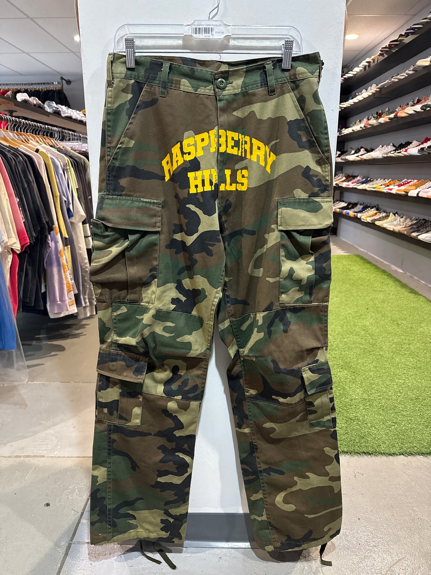 GV Gallery Camo Pants (S)