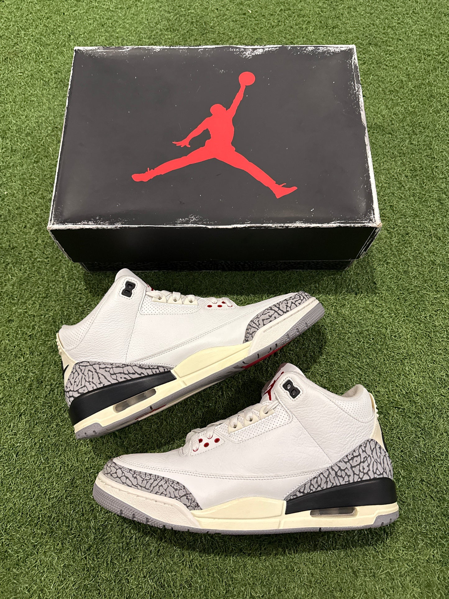 Jordan 3 White Cement (11.5)