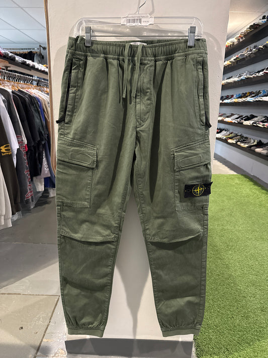 Stone Island Cargo Pants (32)