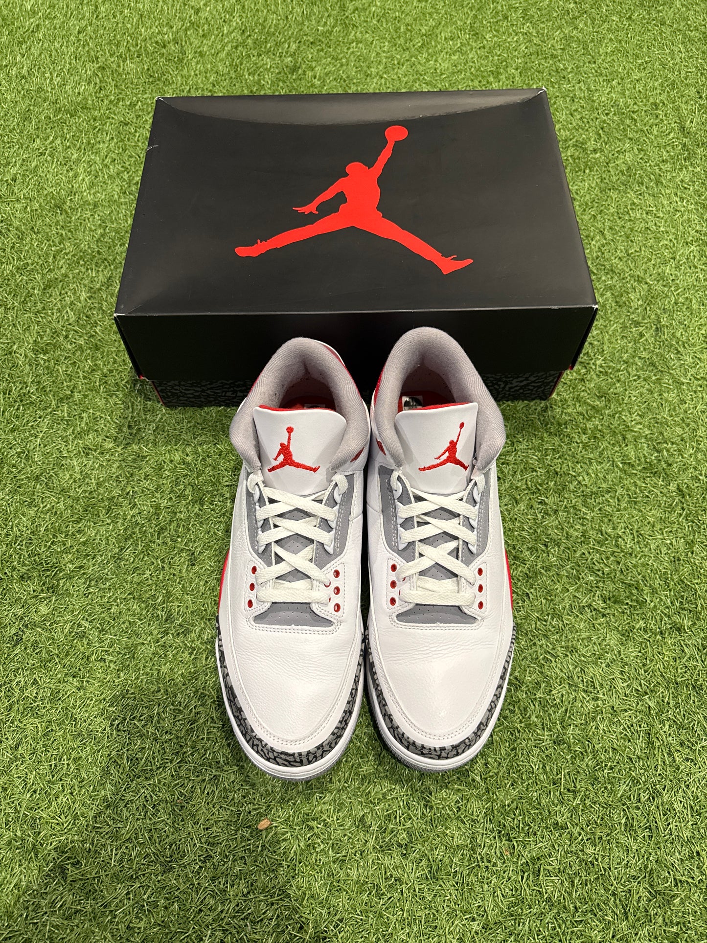 Jordan 3 Fire Red (11)