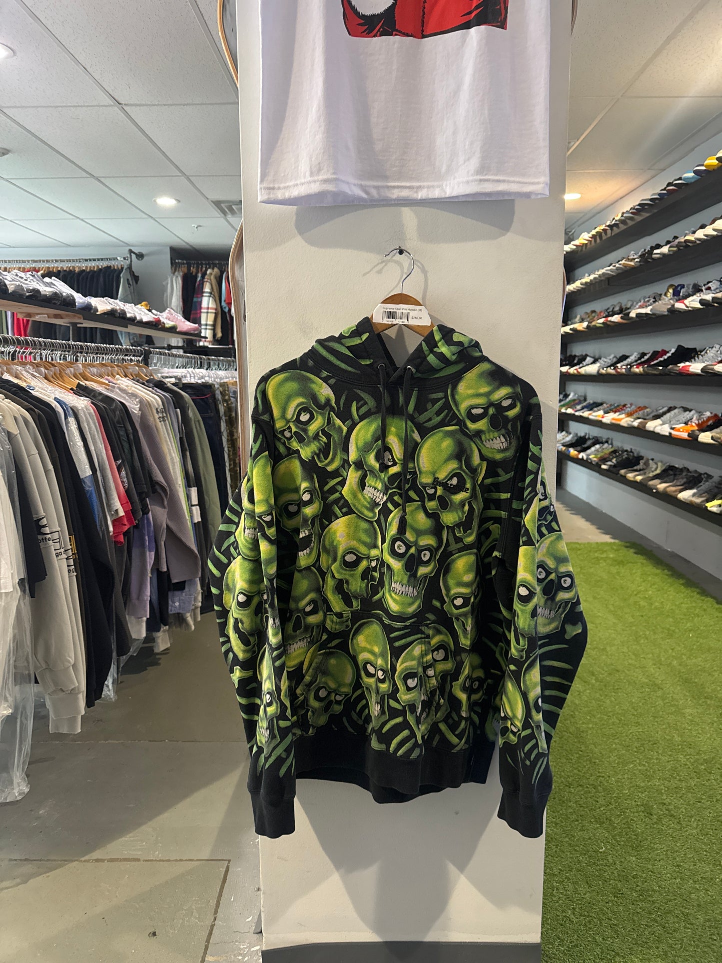 Supreme x Liquid Blue Skull Pile Hoodie (M)