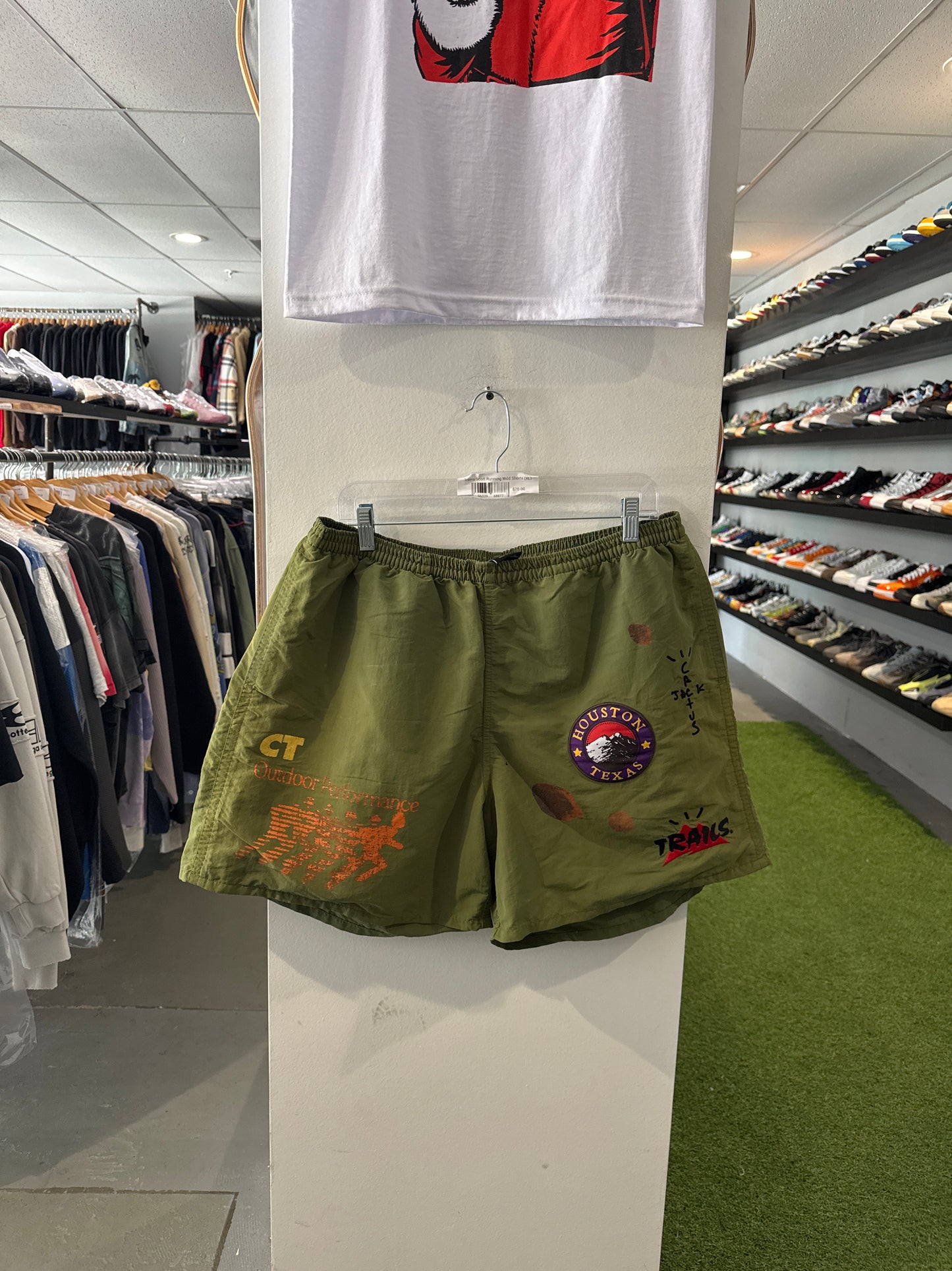 Travis Scott Running Wild Shorts (XL)