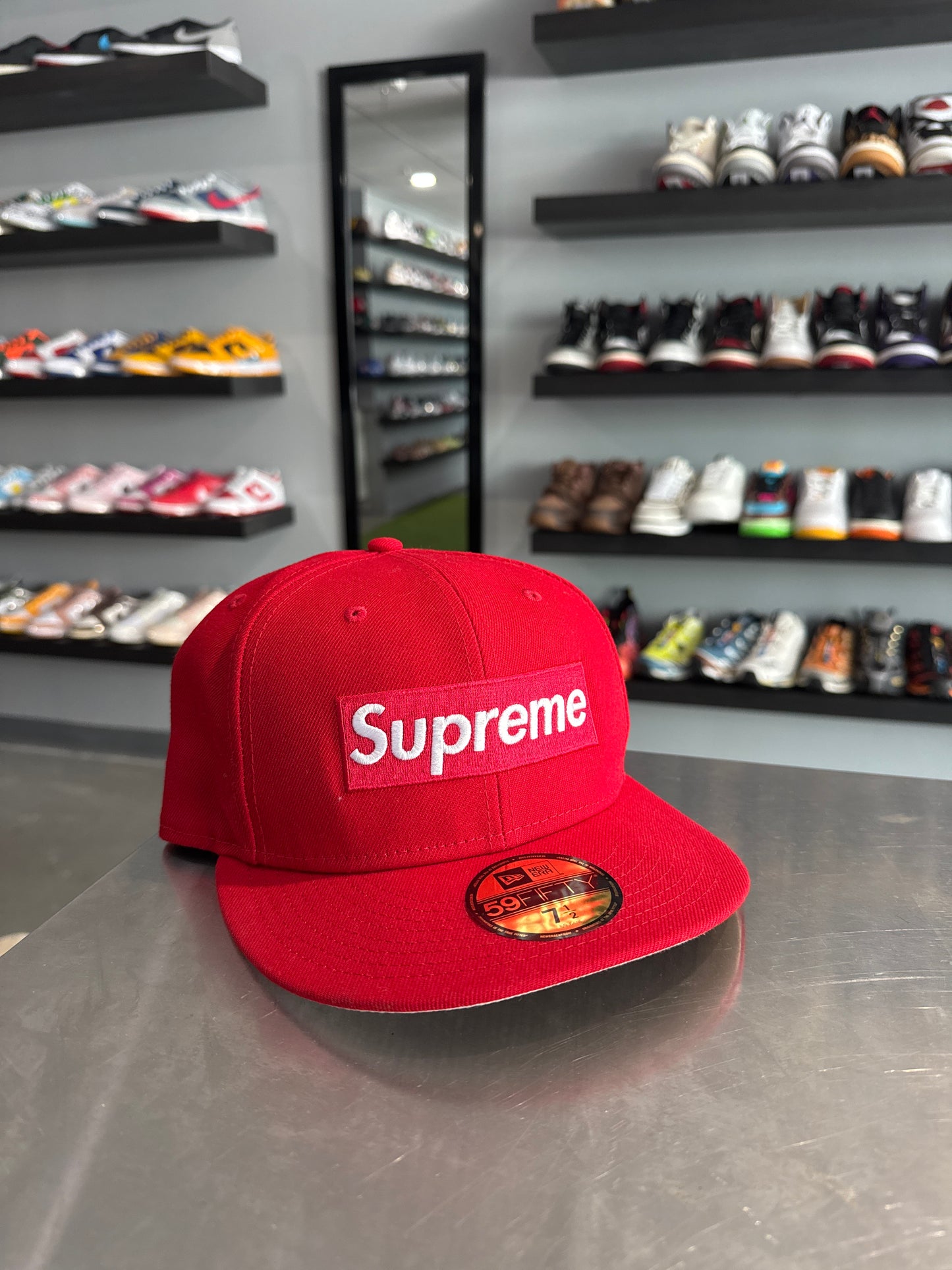 Supreme Champions Box Logo Fitted(7 1/2)