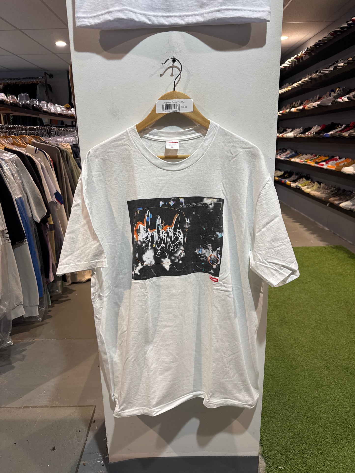 Supreme Futura Tee (XL)
