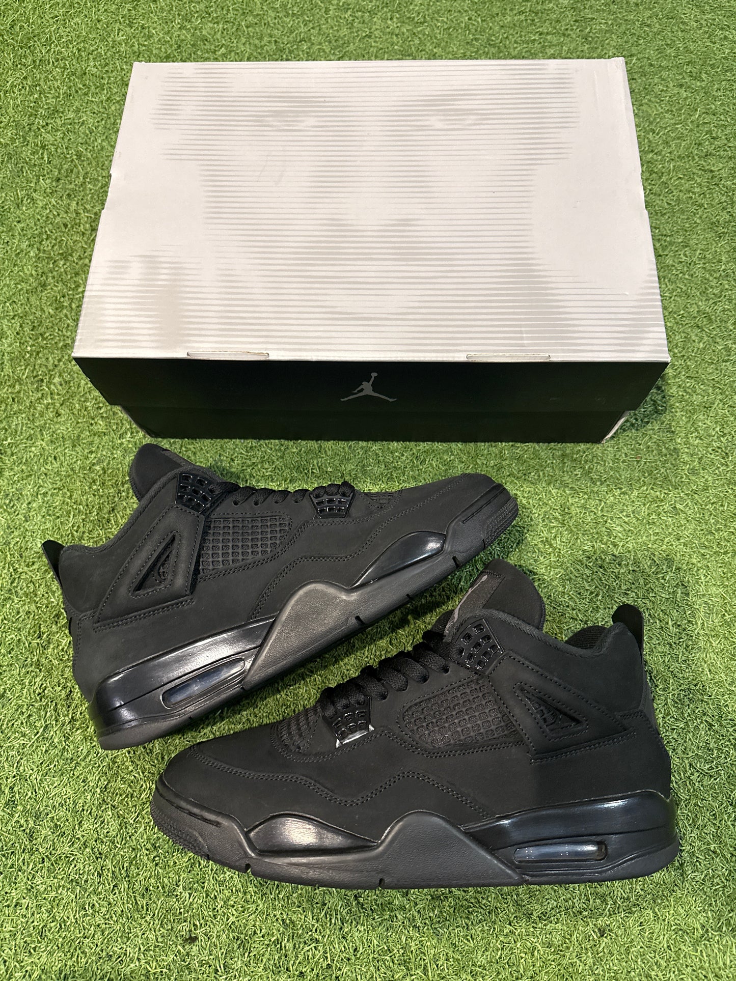 Jordan 4 Black Cat (10.5)