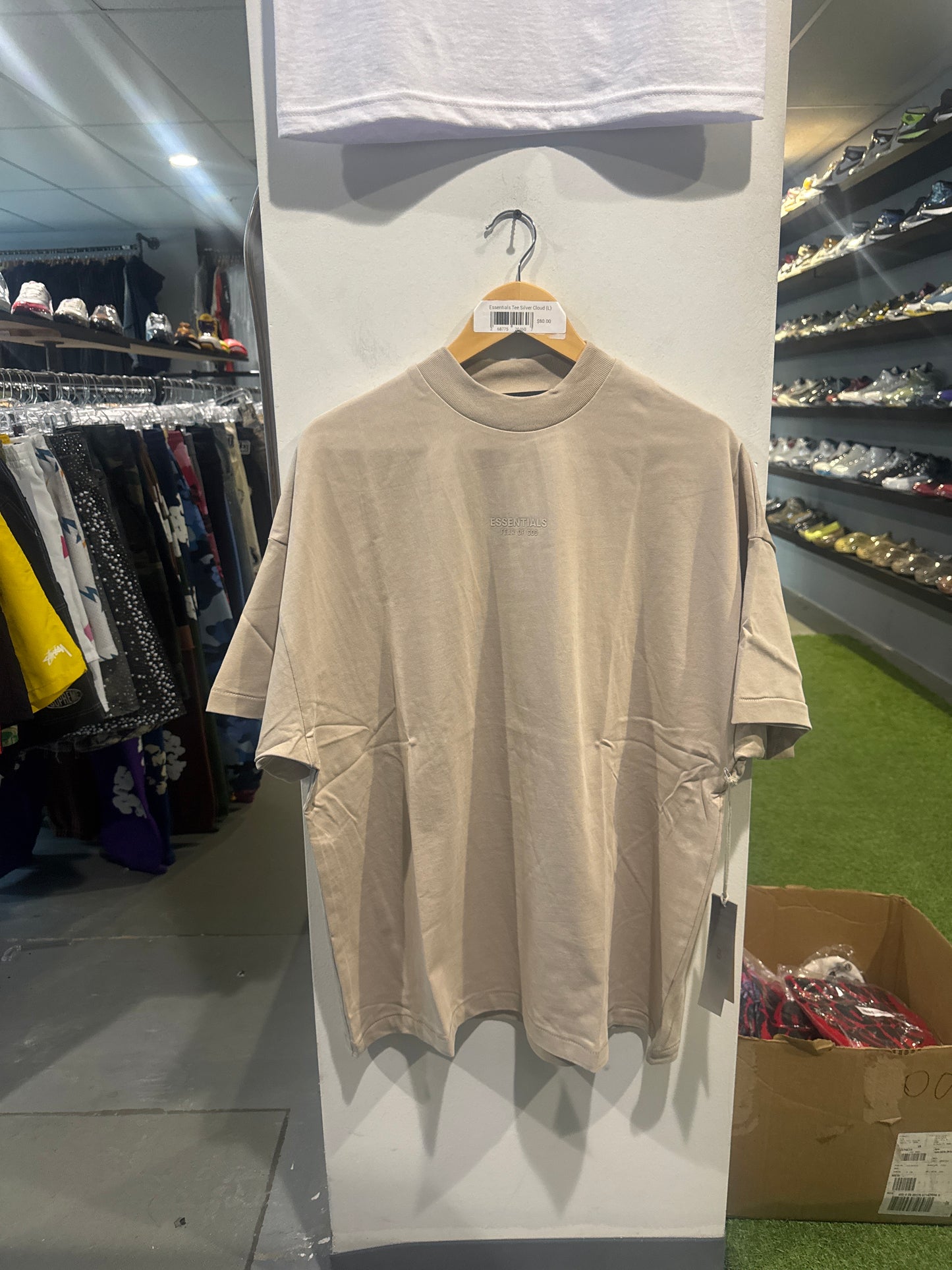 Essentials Tee Silver Cloud