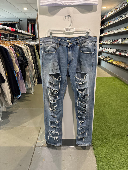 1017 Alyx Slashed Thorn Jeans (36)