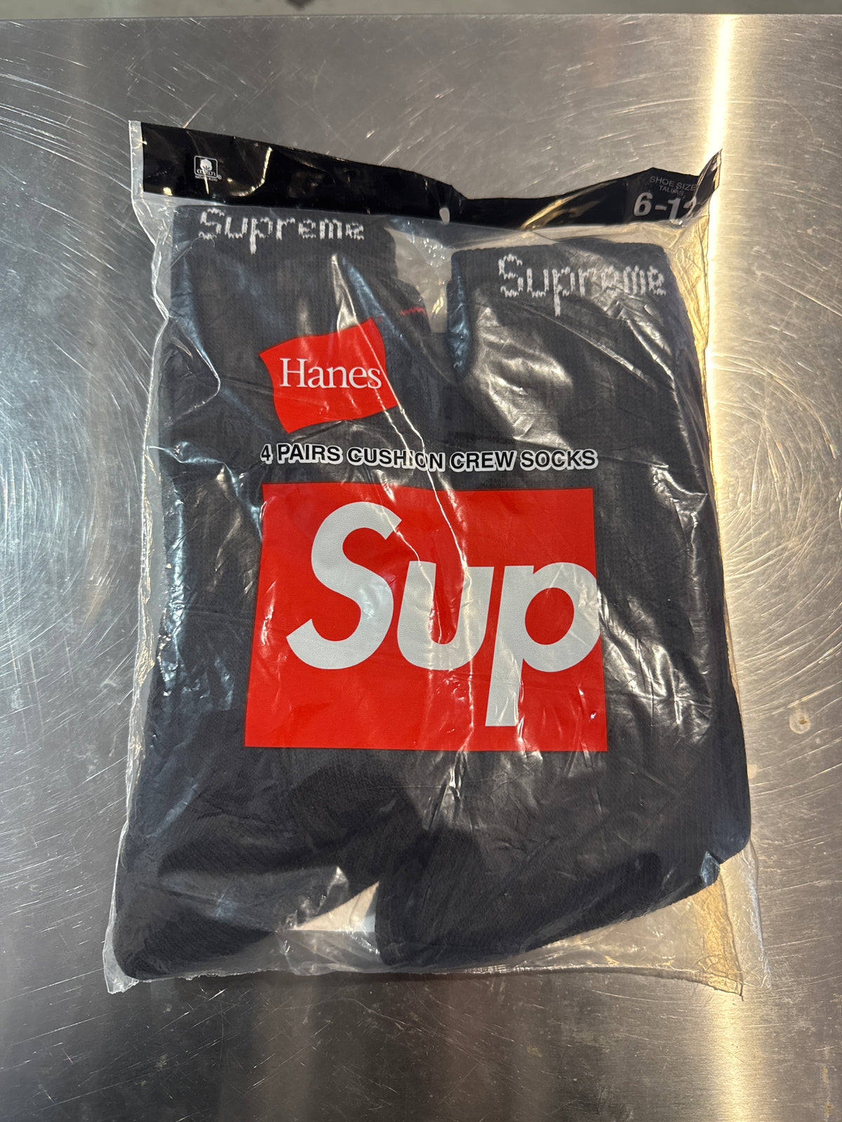 Supreme Hanes Socks Black (4 Pack)