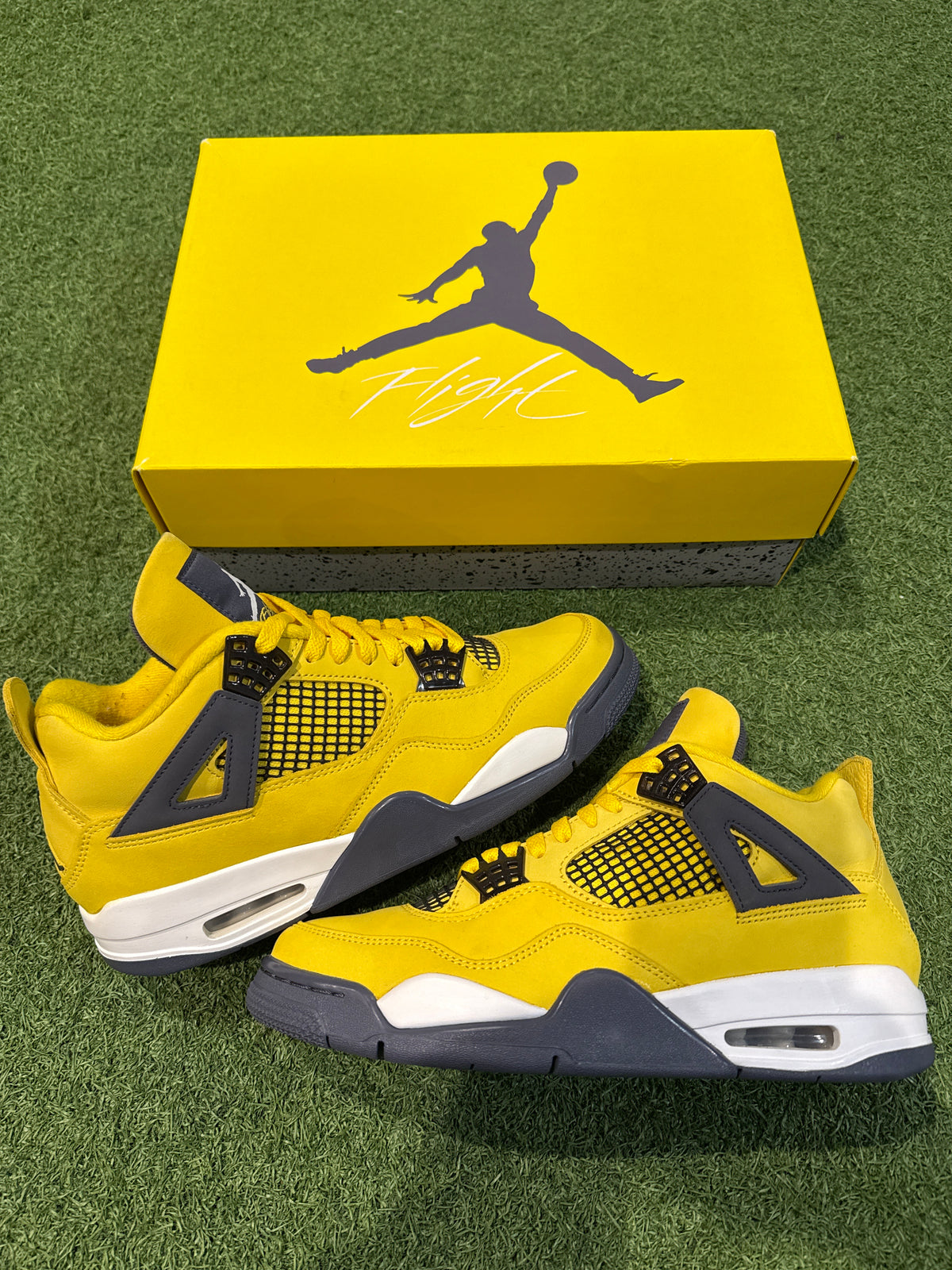 Jordan 4 Lightning (9)