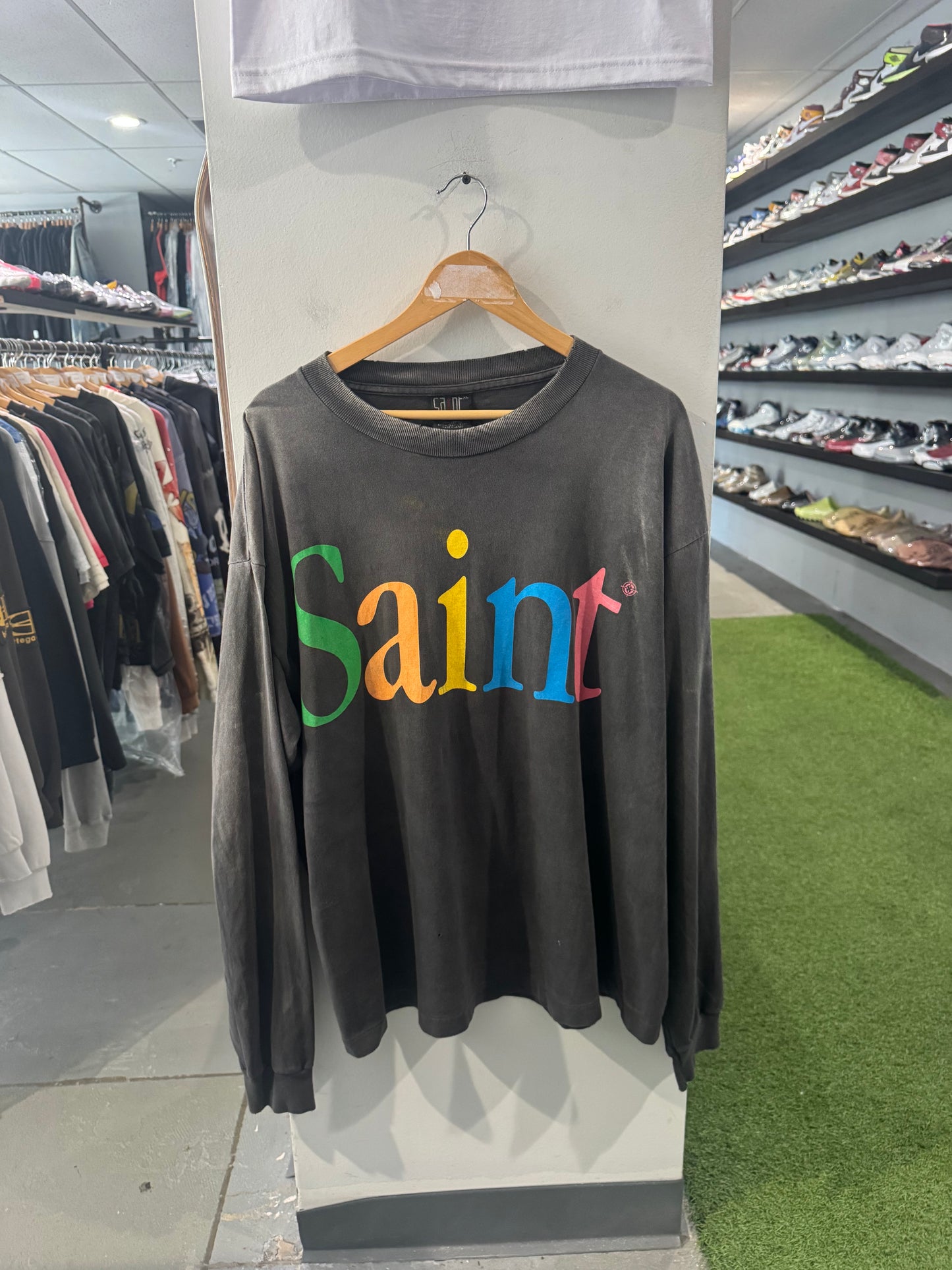 Saint Michael Apple Logo L/S (XL)