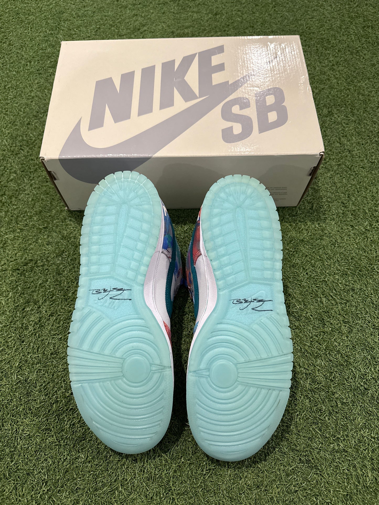 Dunk Low SB Futura (9)