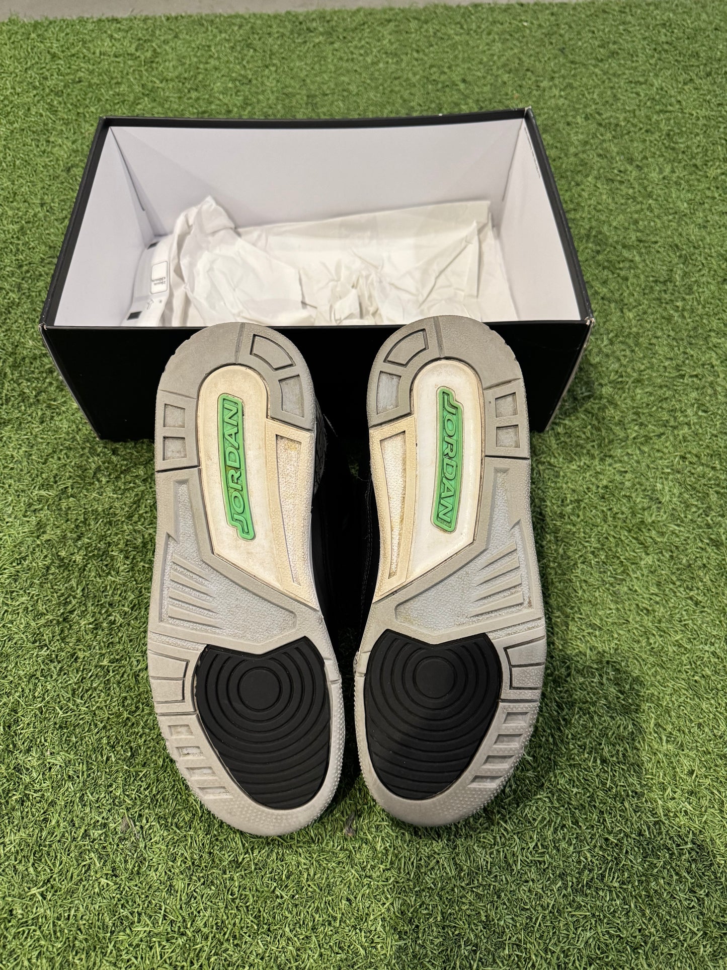 Jordan 3 Green Glow (7Y)