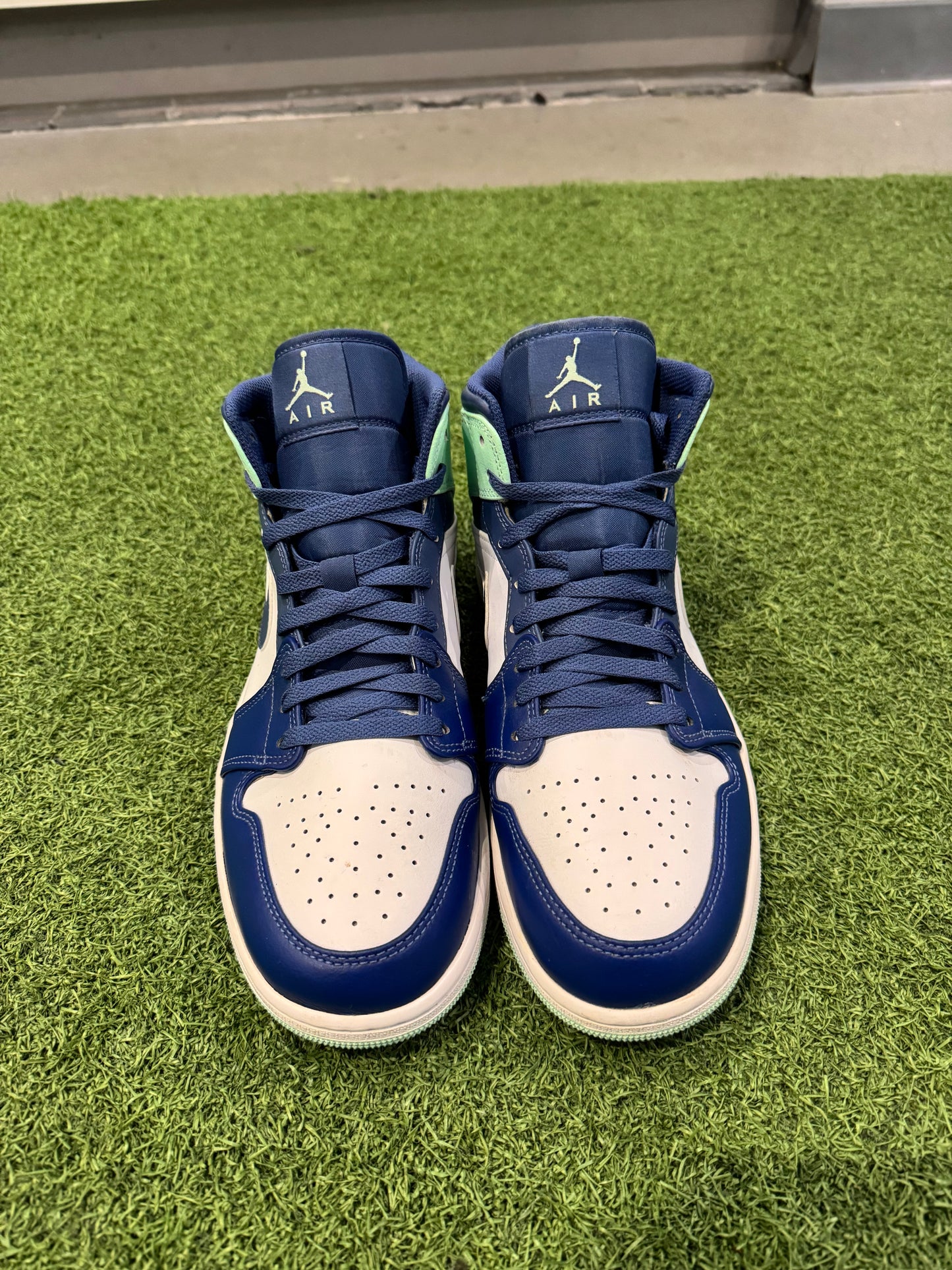 Jordan 1 Mid Mystic Navy Mint Green (11)