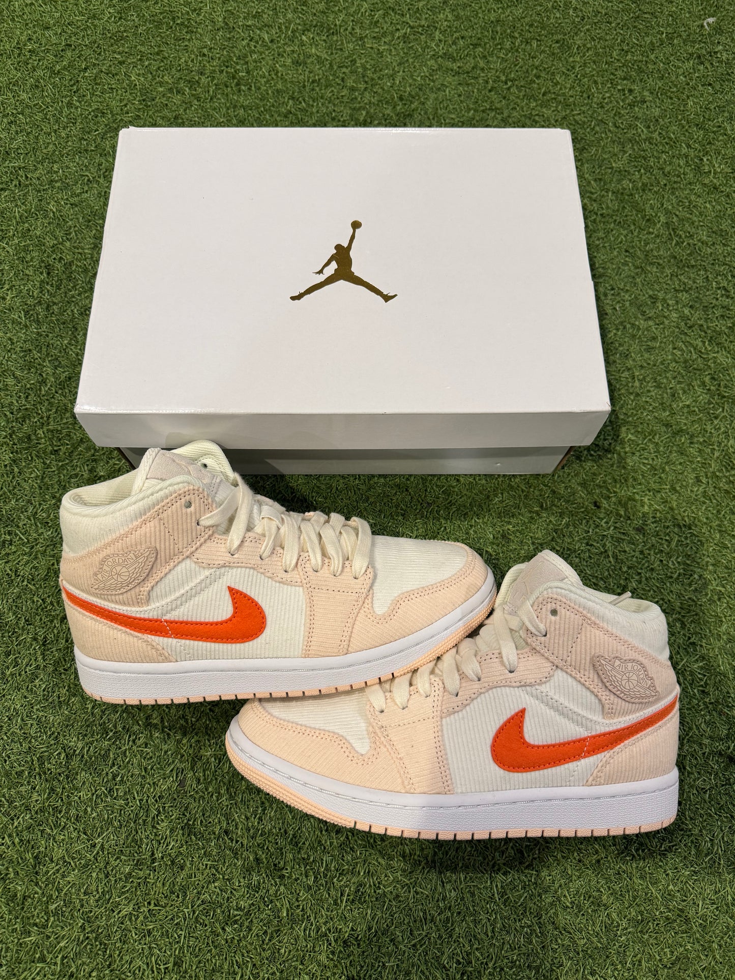 Jordan 1 Mid Corduroy Sail (7.5W)