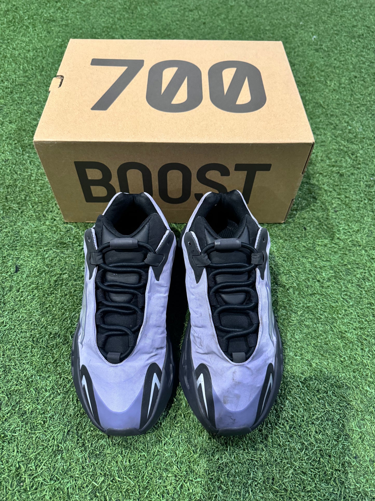 Yeezy 700 Geode (6)