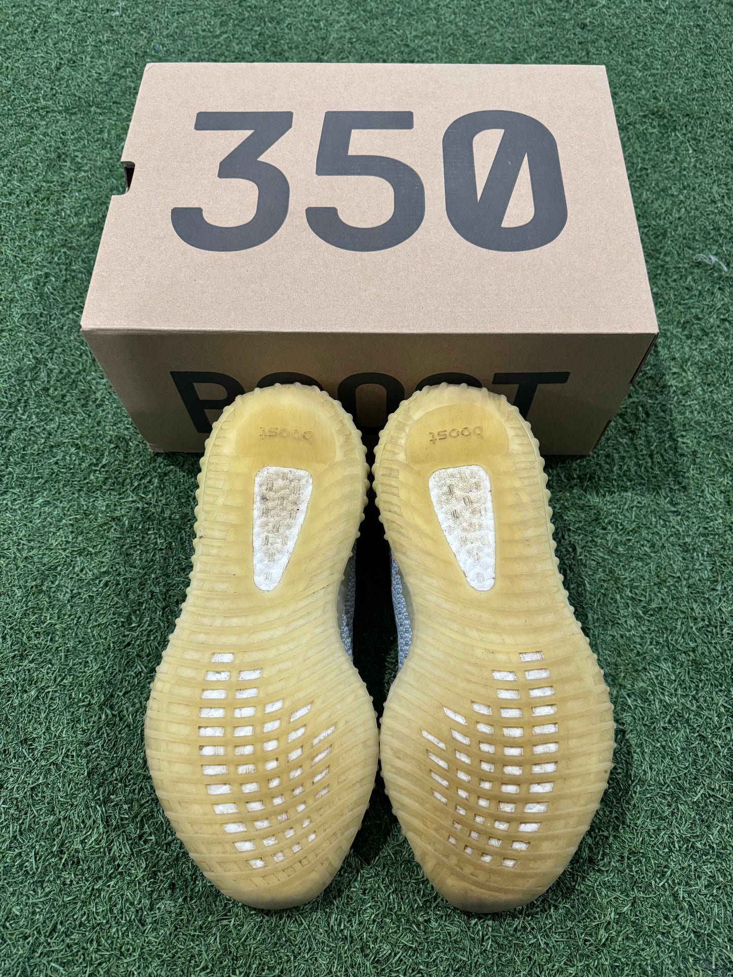 Yeezy 350 Lundmark (8)
