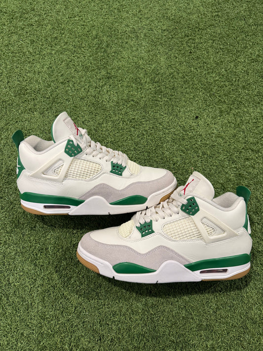 Jordan 4 SB Pine Green (11)