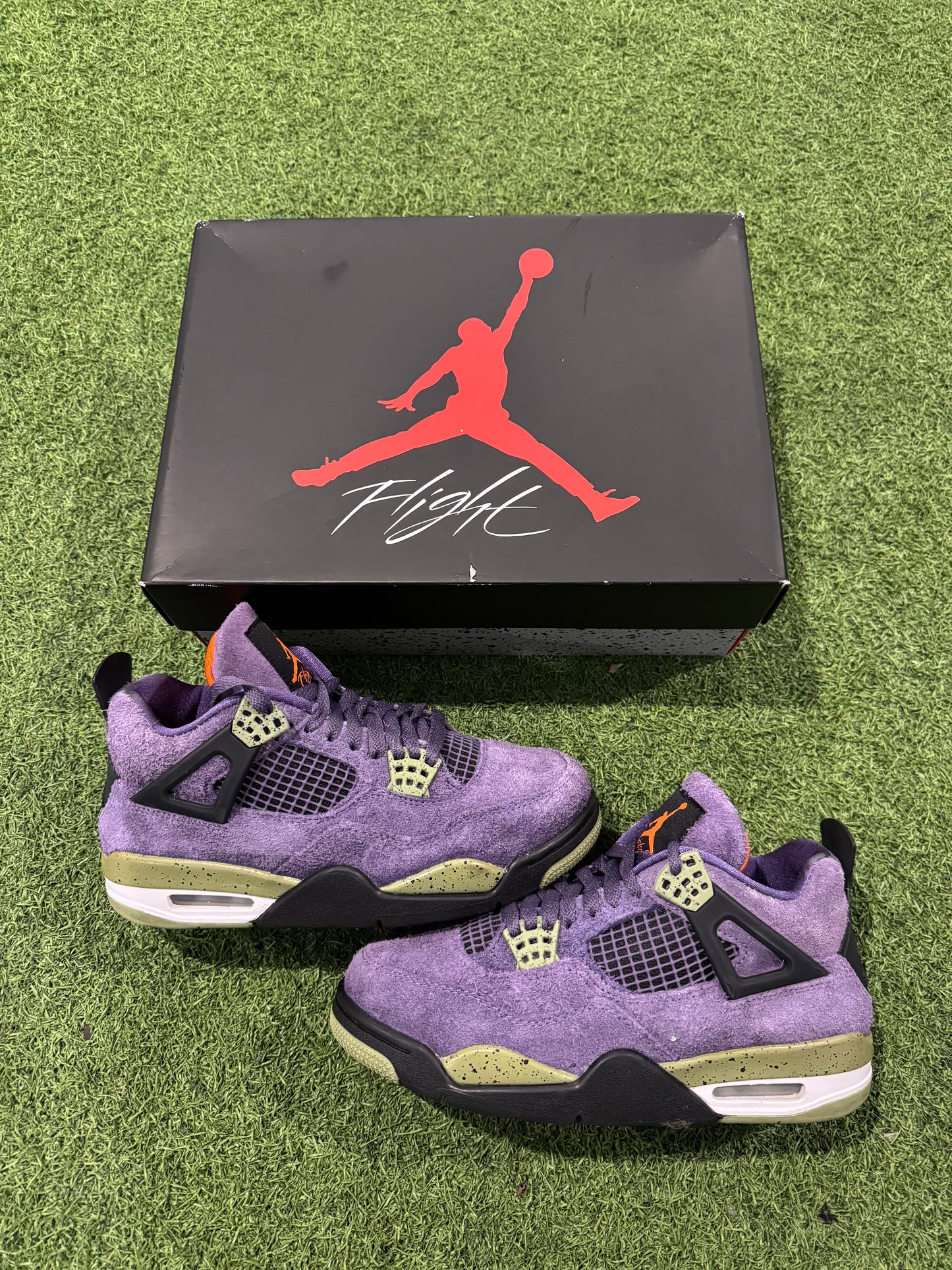 Jordan 4 Canyon Purple (7W)