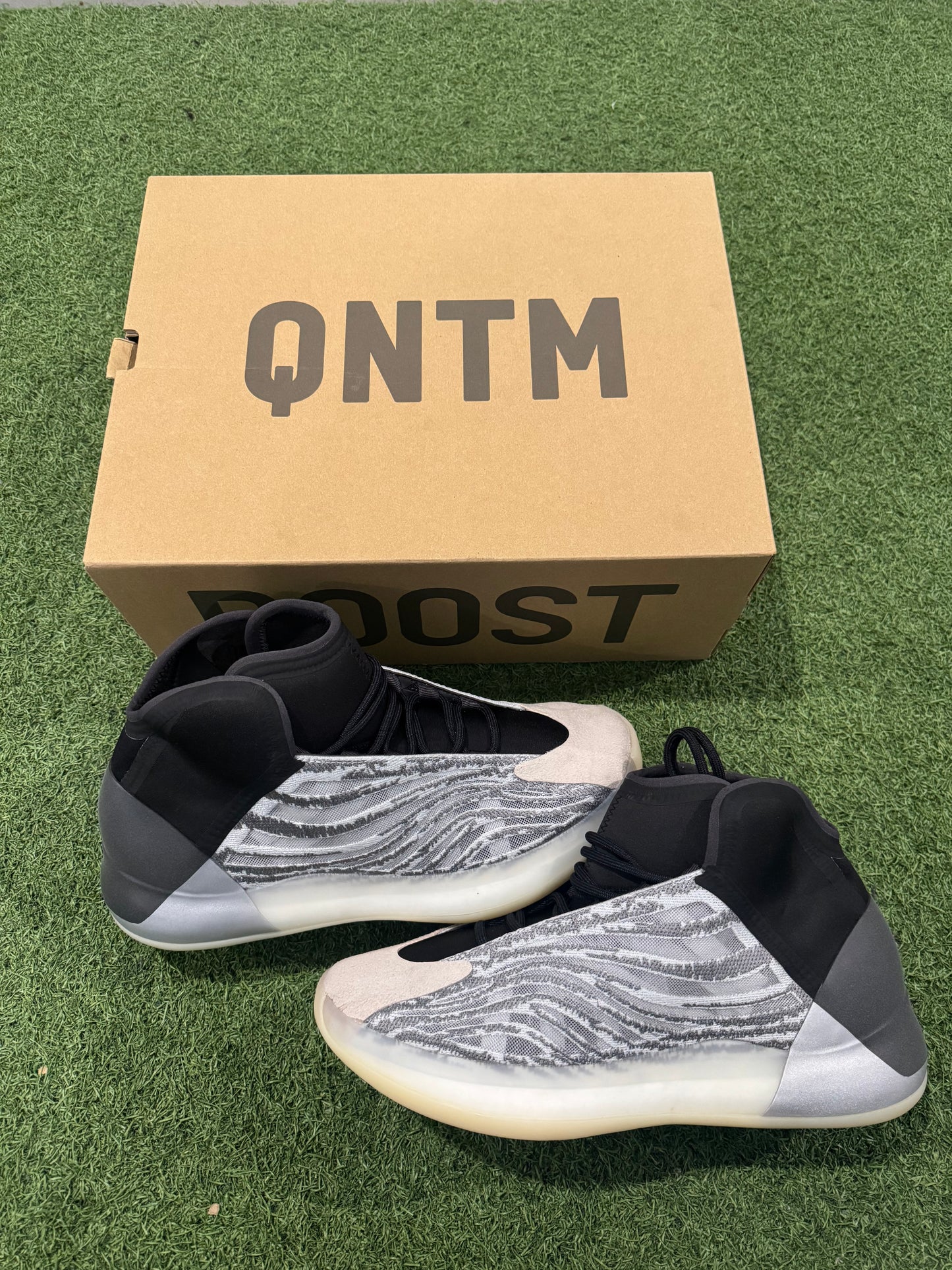 Adidas Yeezy QNTM (11)