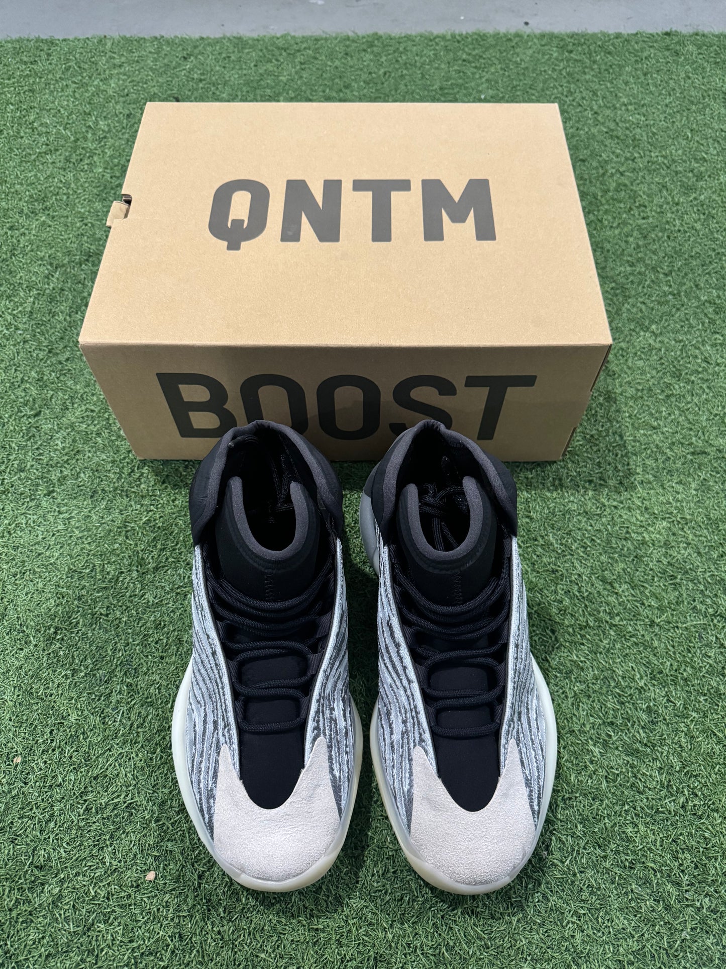 Adidas Yeezy QNTM (11)