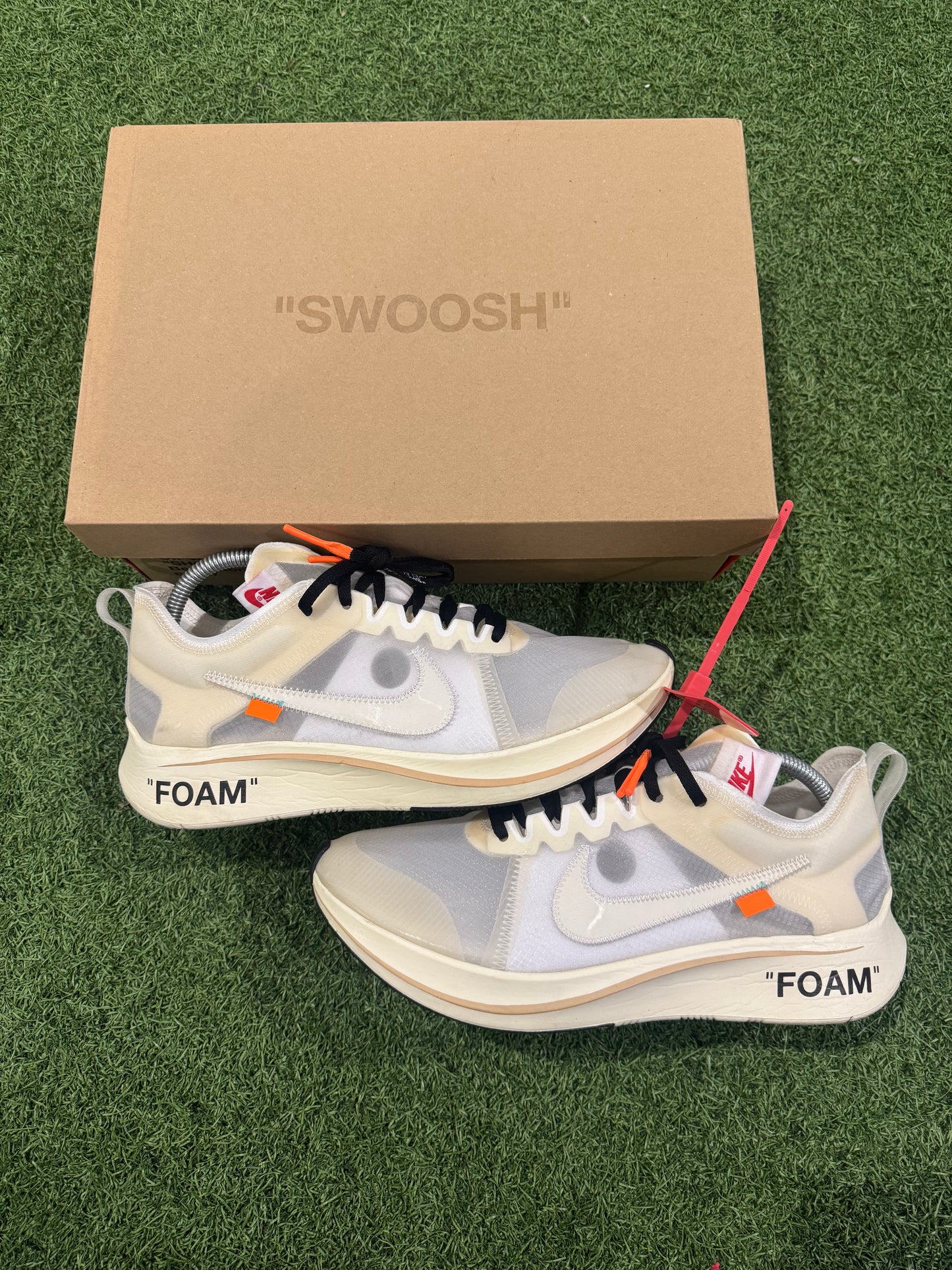 Nike Off-White Zoom Fly (10.5)