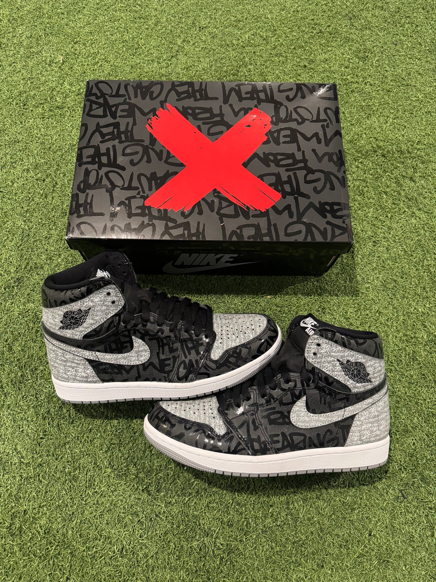 Jordan 1 Rebellionaire (7.5)