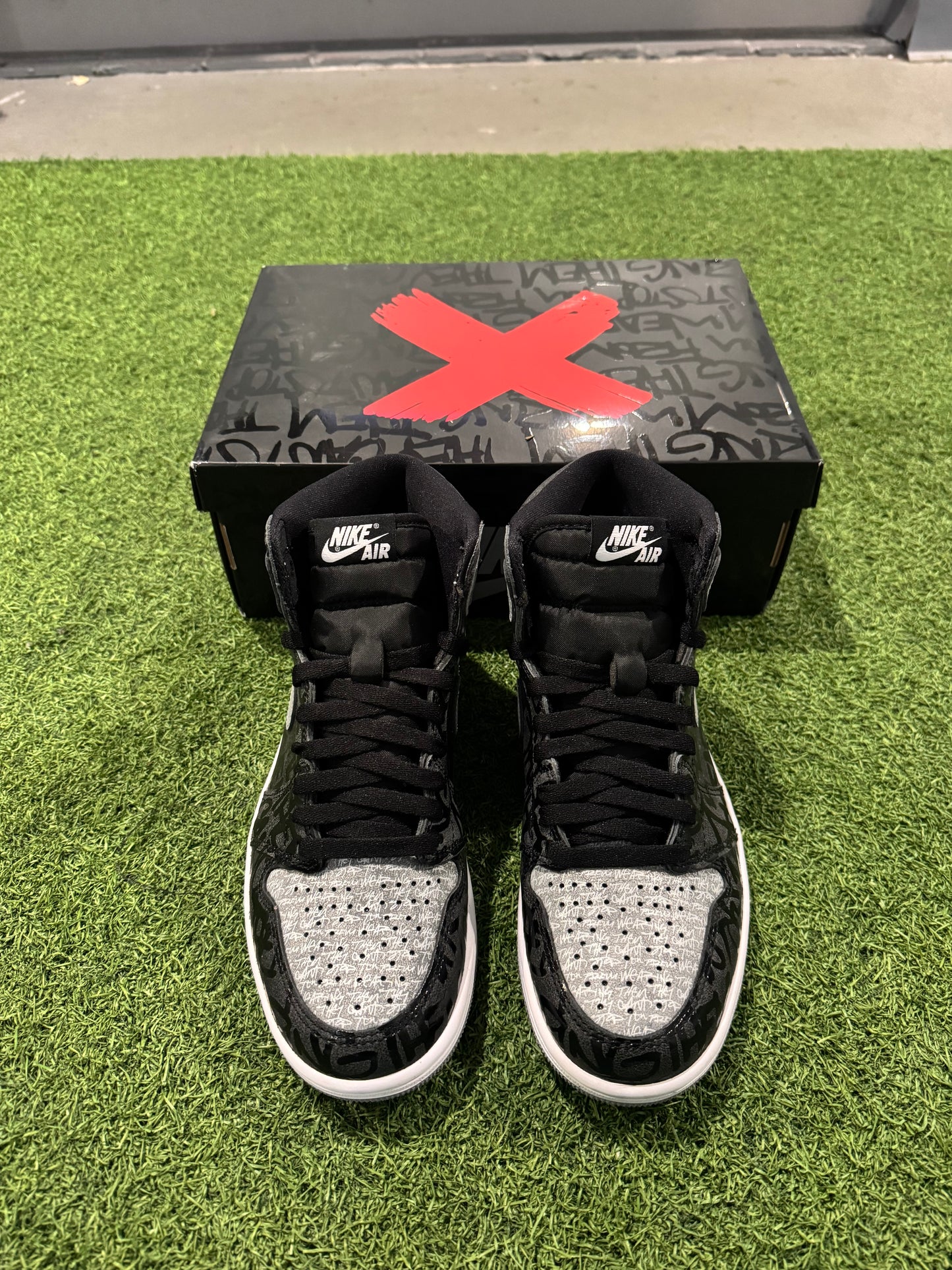Jordan 1 Rebellionaire (7.5)