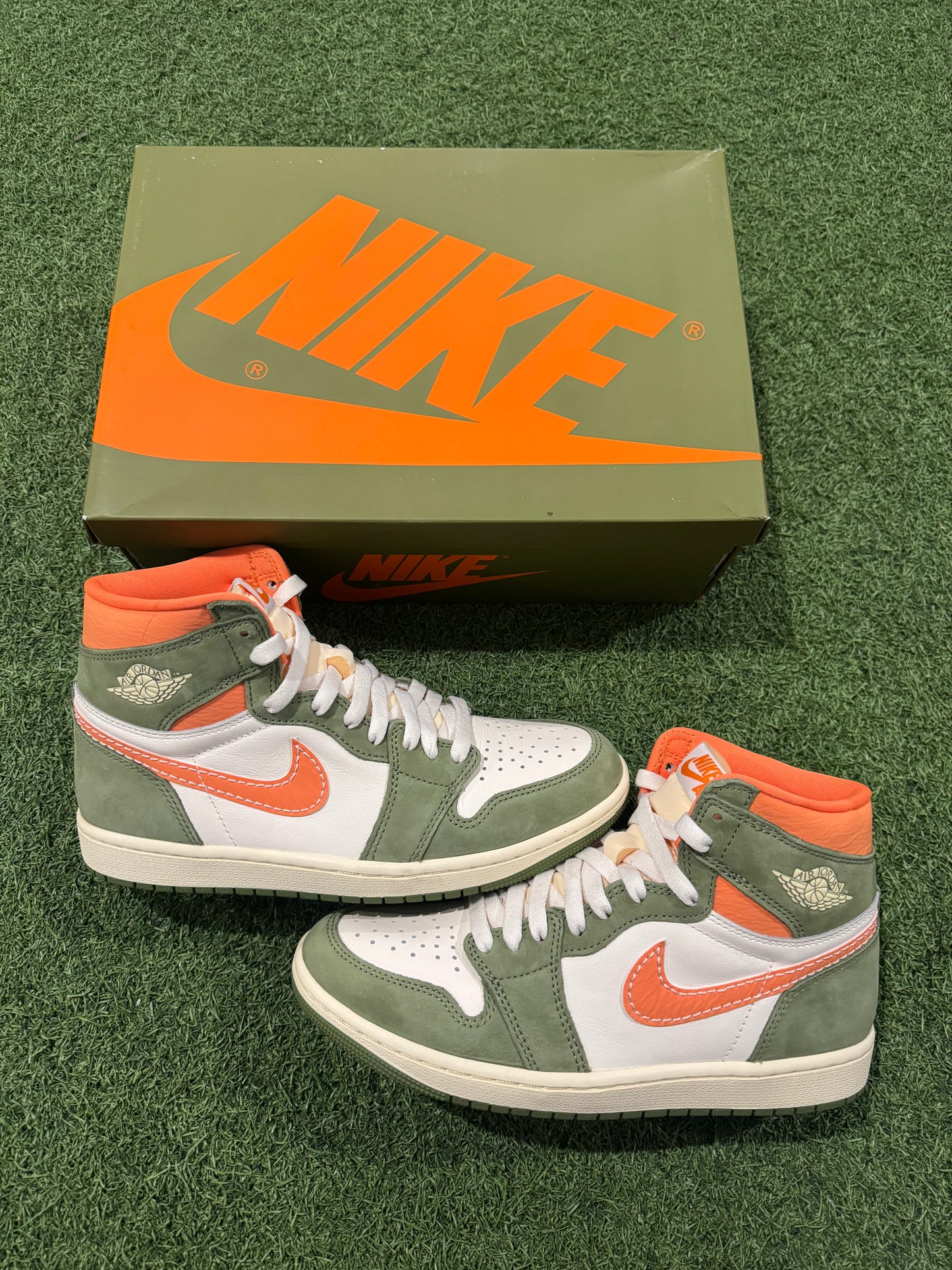 Jordan 1 Craft Celadon (7.5)