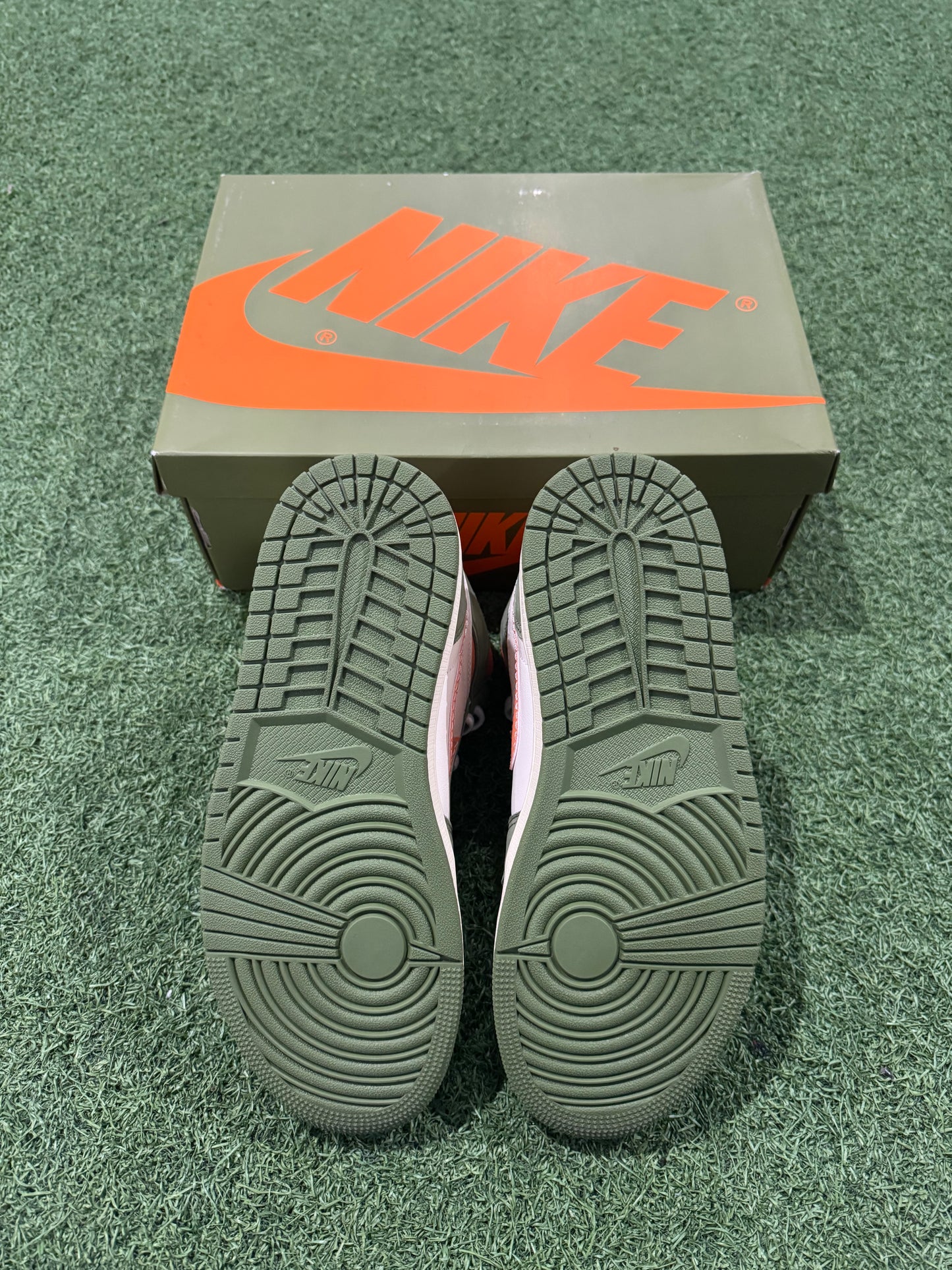 Jordan 1 Craft Celadon (7.5)