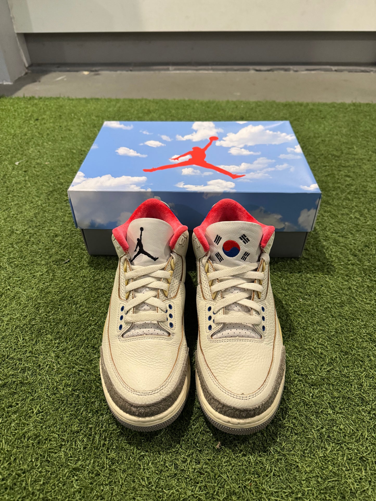 Jordan 3 Seoul 2.0 (7.5)
