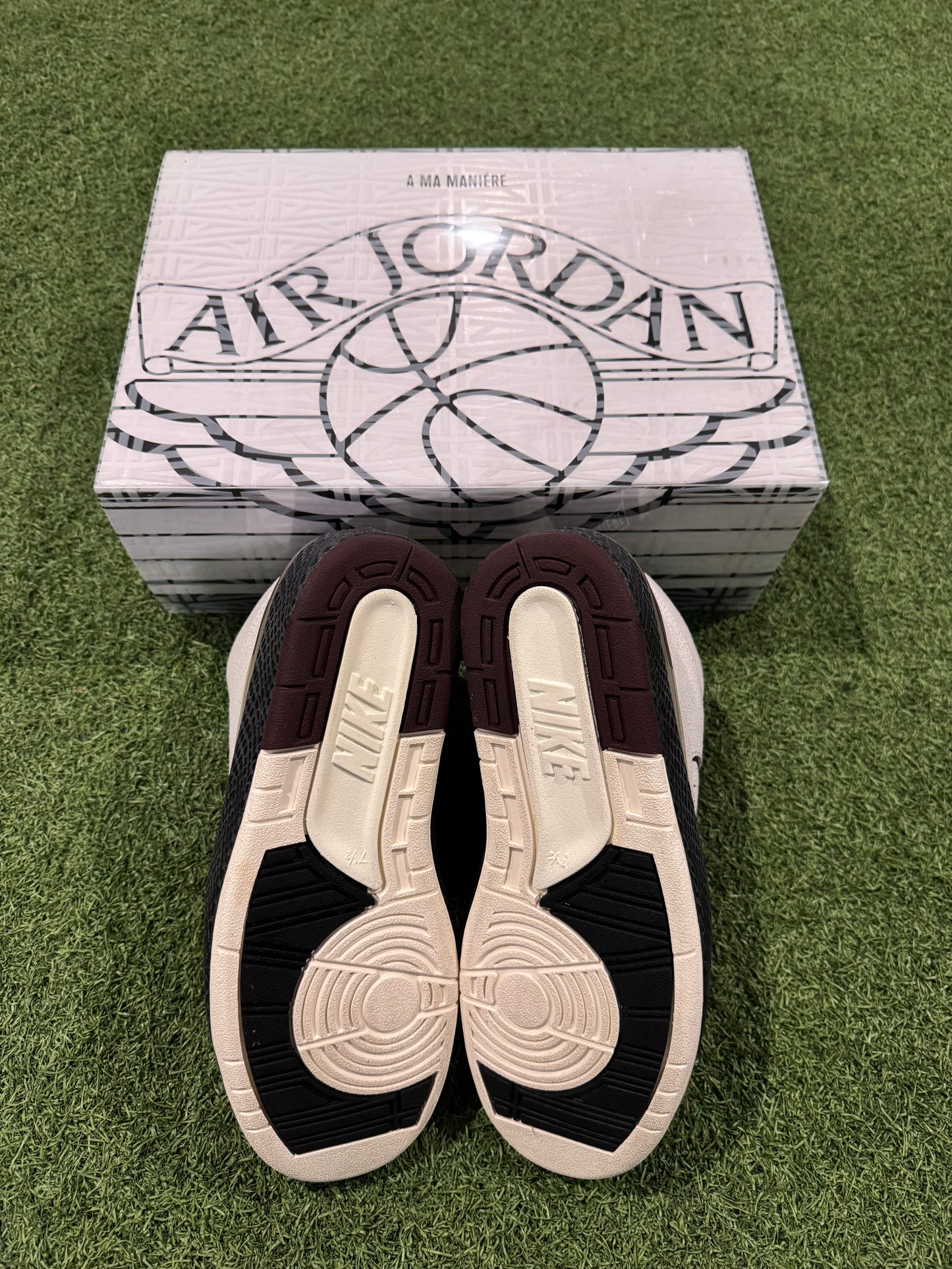 Jordan 2 A Ma Maniere (7.5)