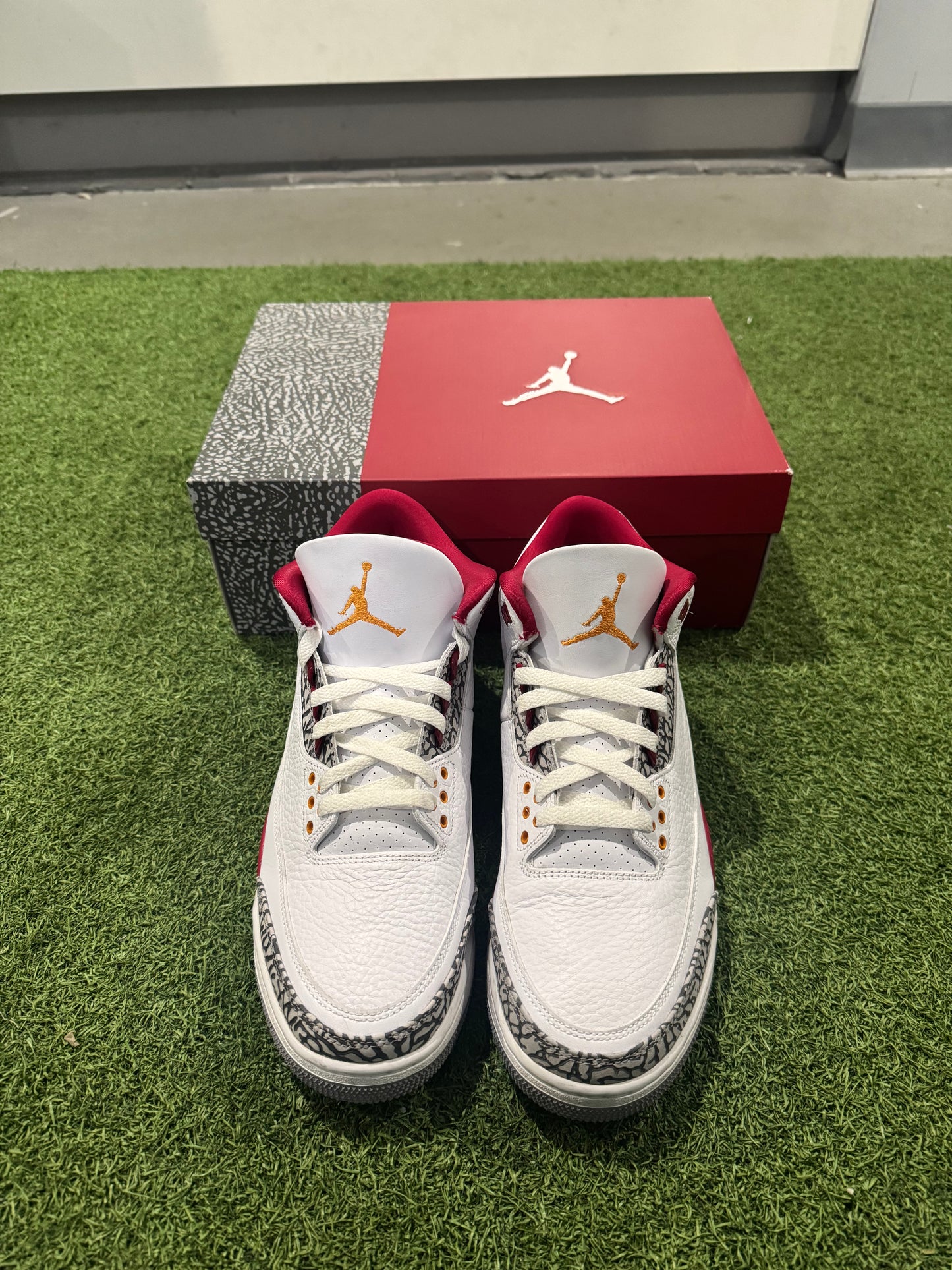 Jordan 3 Cardinal Red (11)