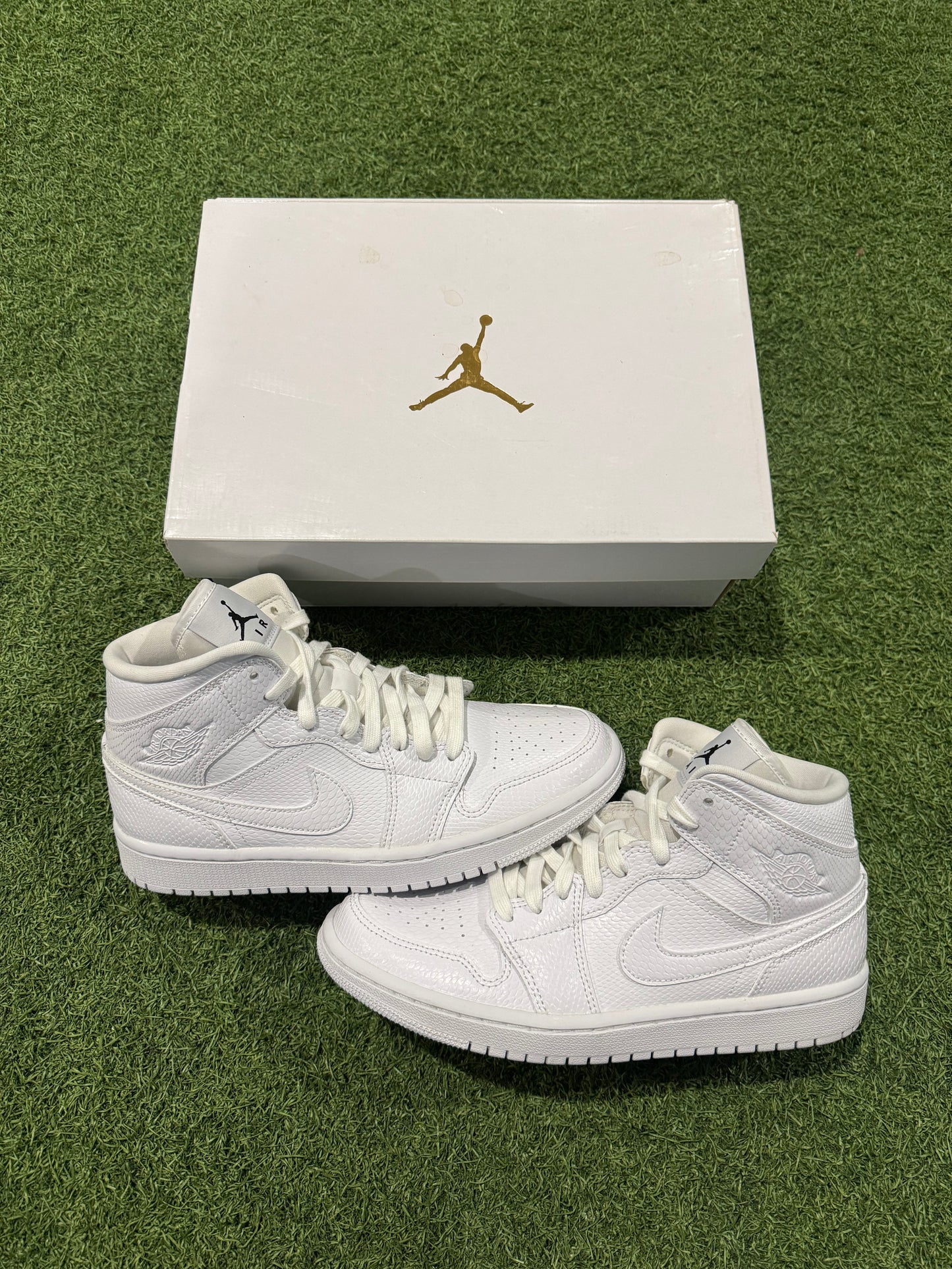 Jordan 1 Mid White Snakeskin (8W)