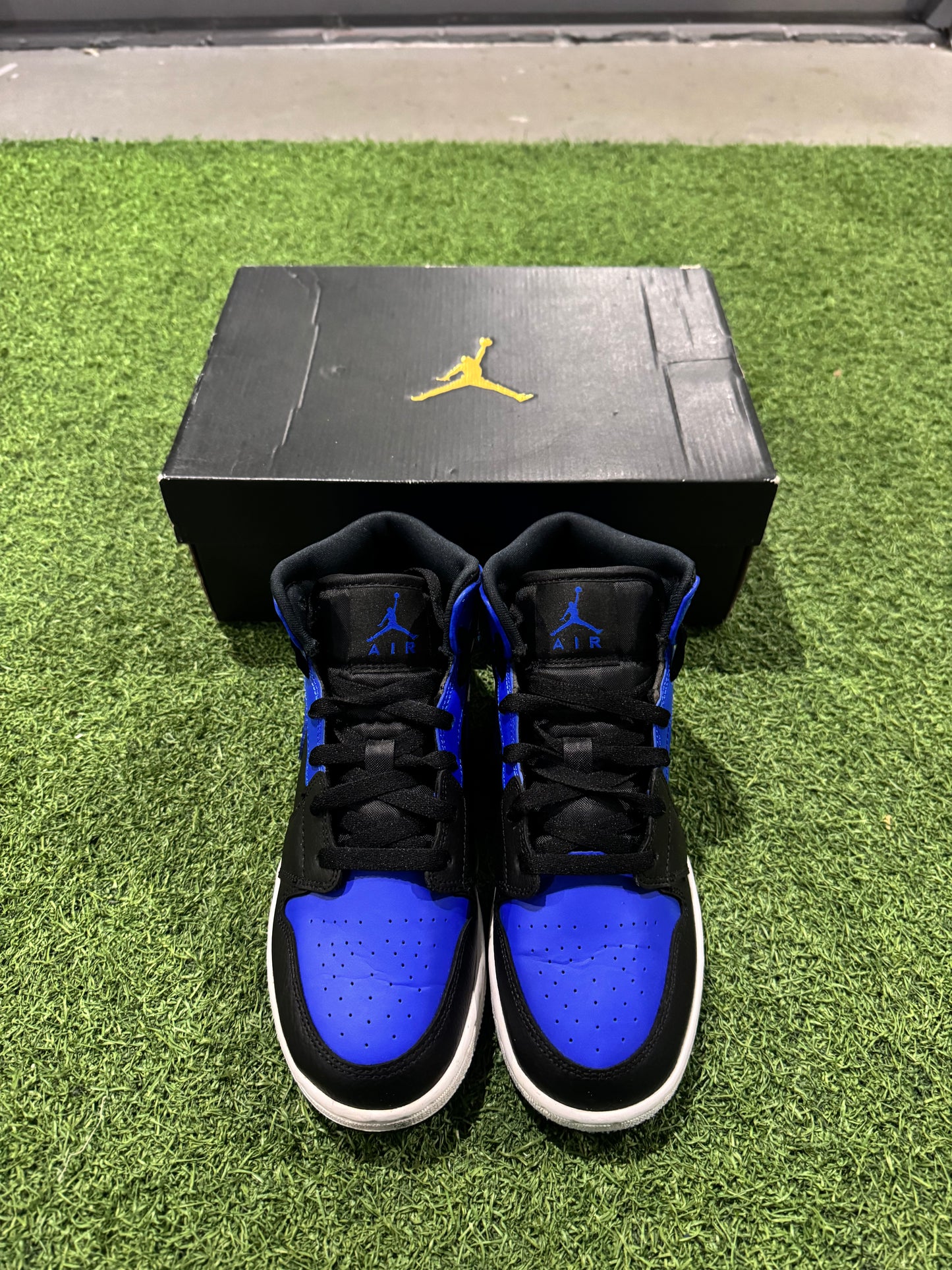 Jordan 1 Mid Hyper Royal (6Y)