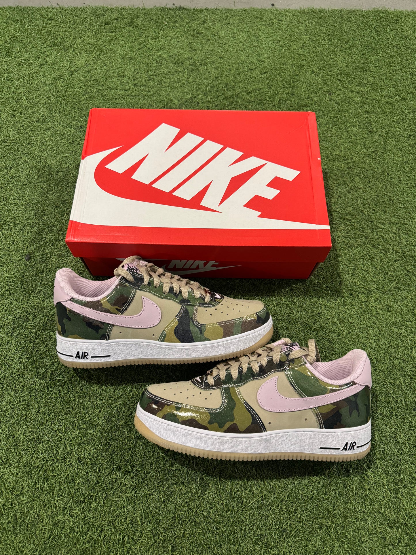 Air Force 1 Patent Pink Camo (9)