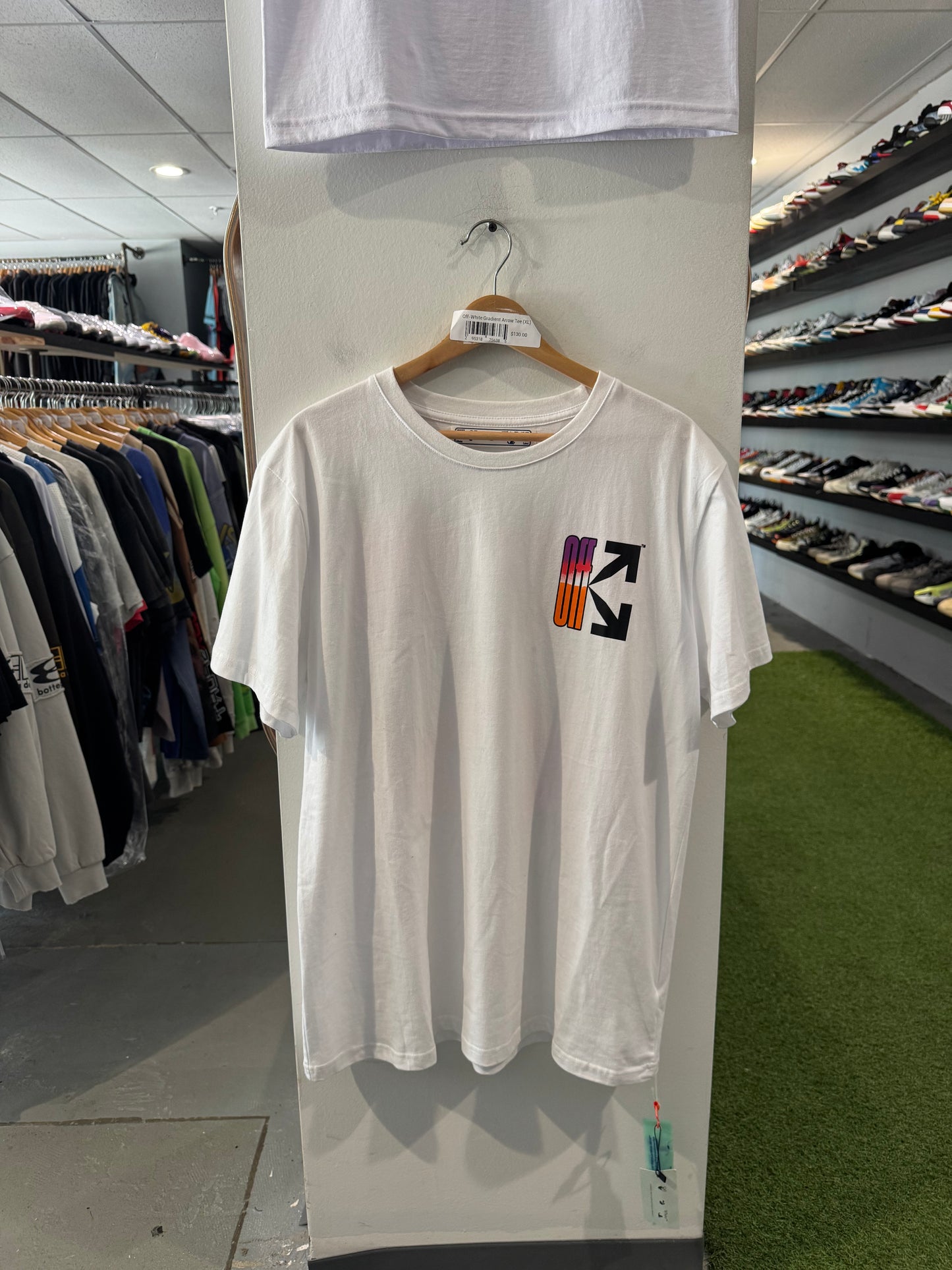 Off-White Gradient Arrow Tee (XL)