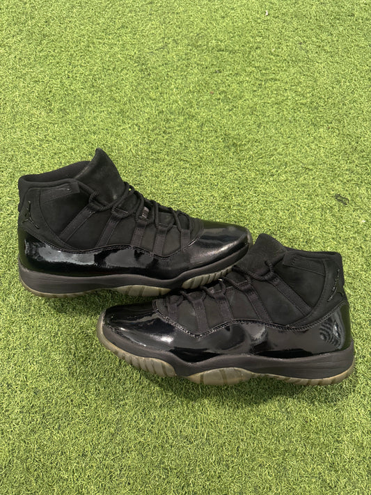 Jordan 11 Cap & Gown (13)