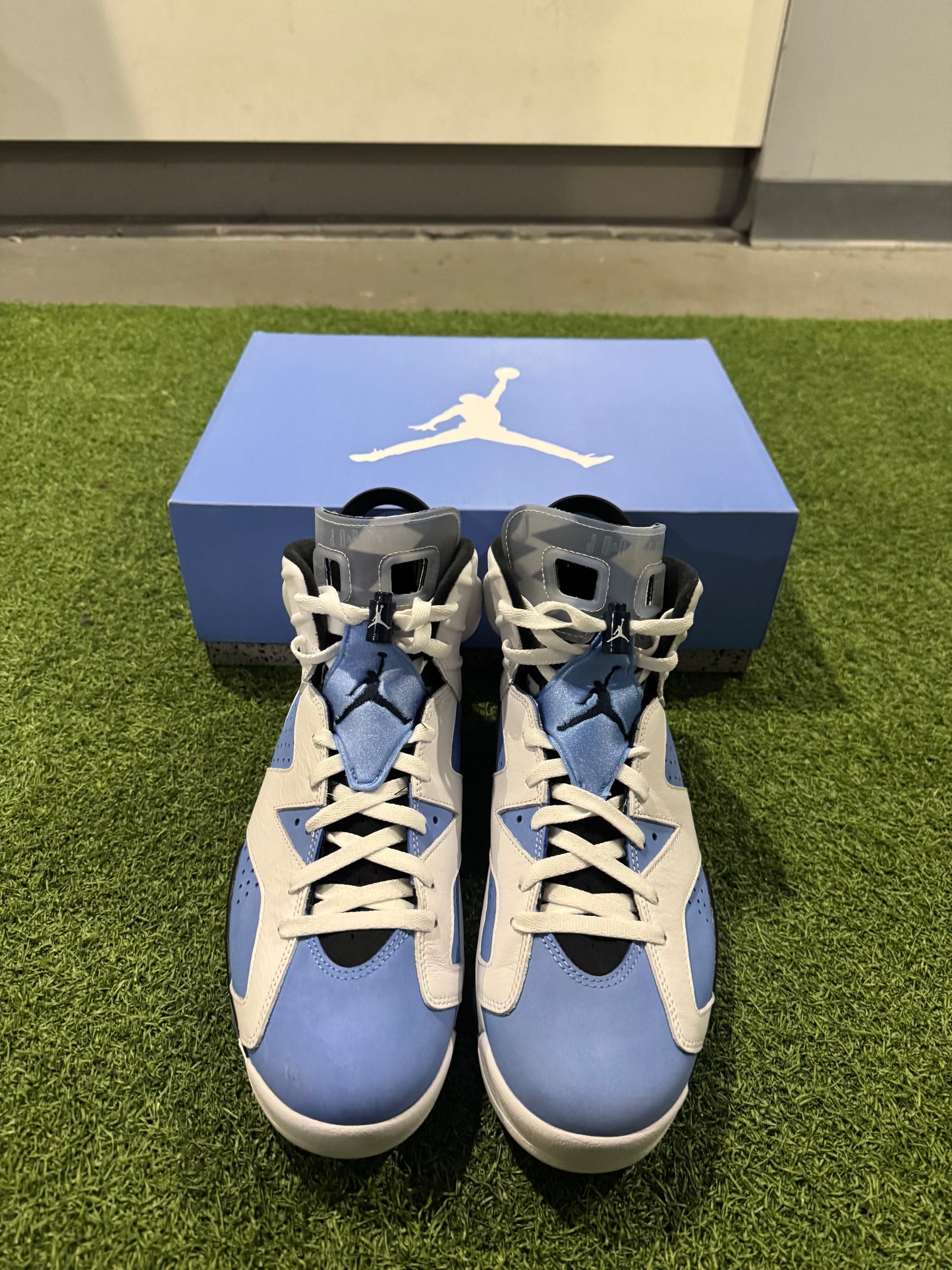 Jordan 6 UNC (12)