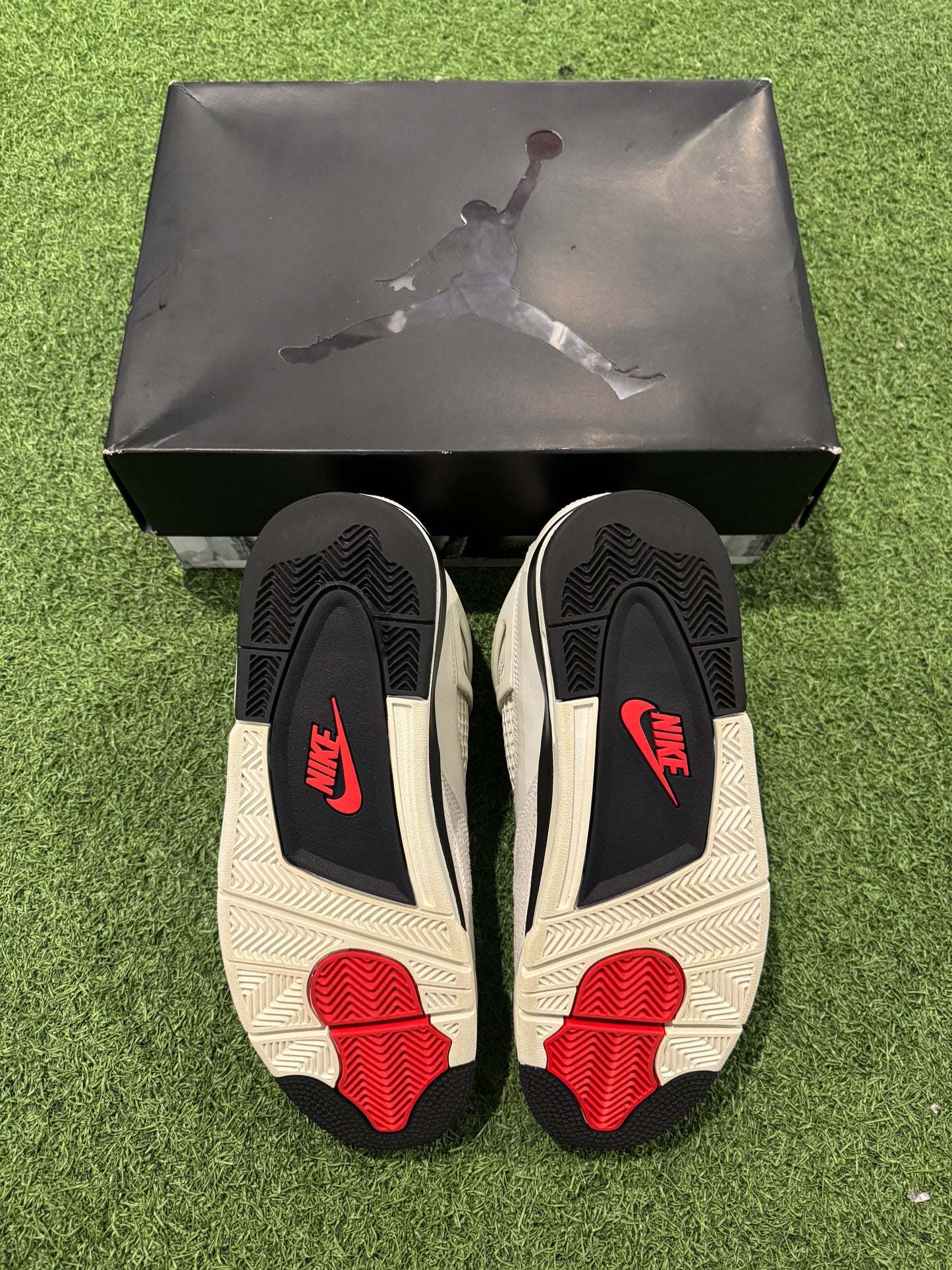 Jordan 4 Flight Club (10.5)